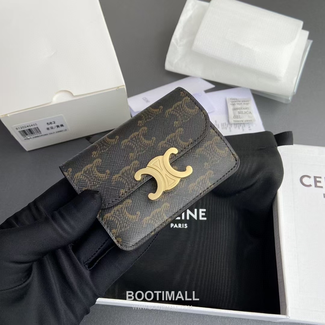 Celine Triomphe Calfskin Leather Card Holder Wallet with Flap Snap Closure Detail 셀린느 트리옹프 카프스킨 레더 플랩 스냅 클로저 카드홀더 지갑 10I582CPJ.04LU 10cm 4