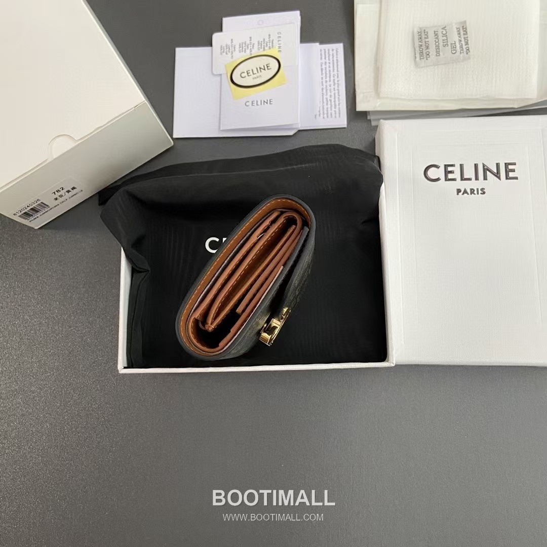 Celine Triomphe Calfskin Leather Compact Wallet with Snap Coin Pocket Detail 셀린느 트리옹프 카프스킨 레더 스냅 코인포켓 반지갑 10D782CQH.04LU783 10.5cm 3