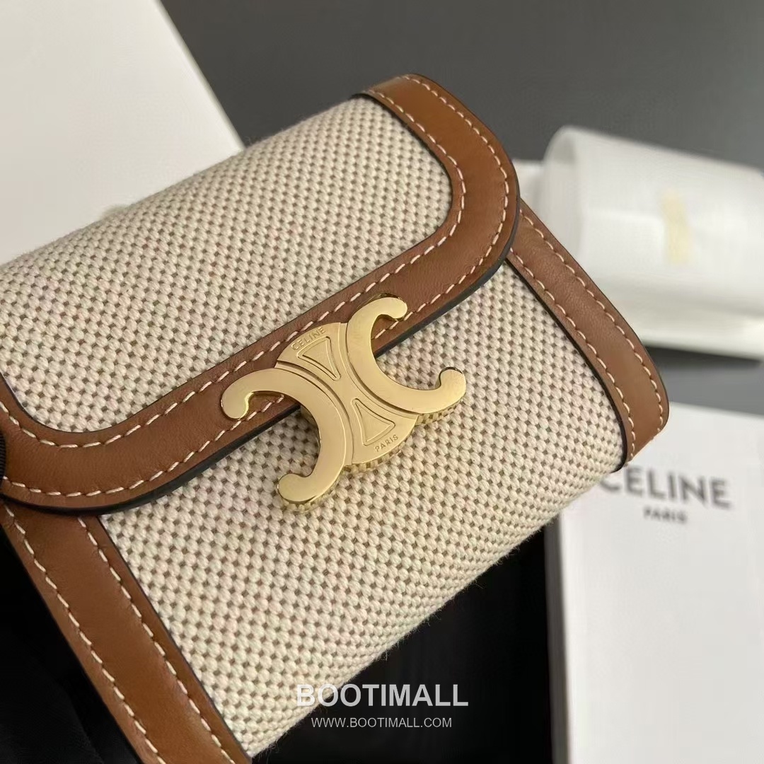 Celine Triomphe Calfskin Leather Compact Wallet with Snap Coin Pocket Detail 셀린느 트리옹프 카프스킨 레더 스냅 코인포켓 반지갑 10D782CQH.04LU783 10.5cm 8