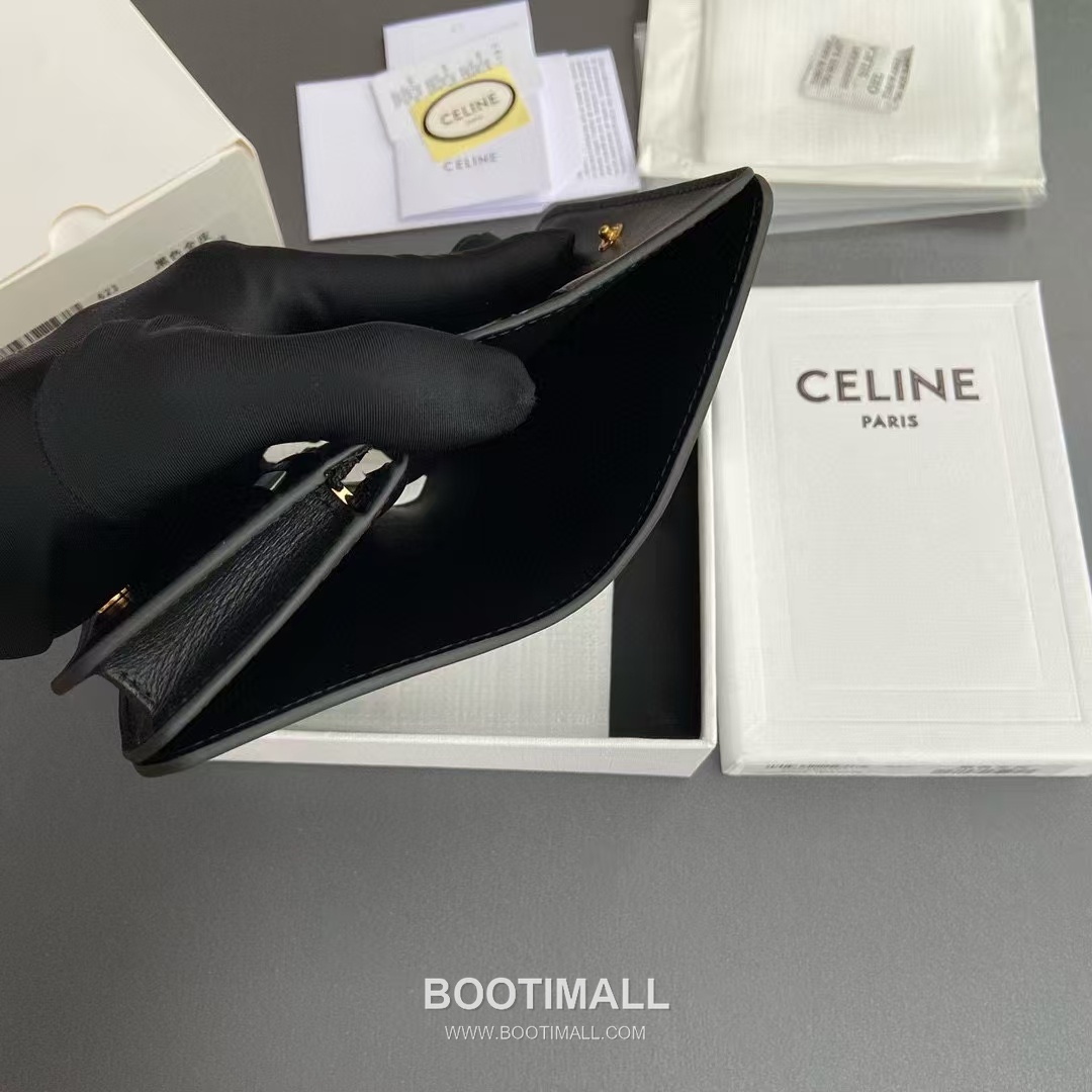 Celine Triomphe Calfskin Leather Compact Wallet with Zip Coin Pocket Detail 셀린느 트리옹프 카프스킨 레더 지퍼 코인포켓 반지갑 10K623DPV.38NO 11cm 3