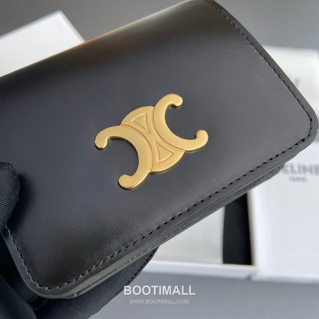 Celine Triomphe Calfskin Leather Compact Wallet with Zip Coin Pocket Detail 셀린느 트리옹프 카프스킨 레더 지퍼 코인포켓 반지갑 10K623DPV.38NO 11cm 5