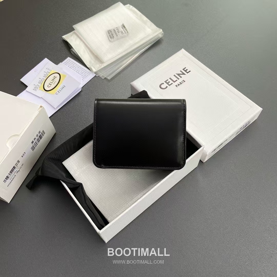 Celine Triomphe Calfskin Leather Compact Wallet with Zip Coin Pocket Detail 셀린느 트리옹프 카프스킨 레더 지퍼 코인포켓 반지갑 10K623DPV.38NO 11cm 6