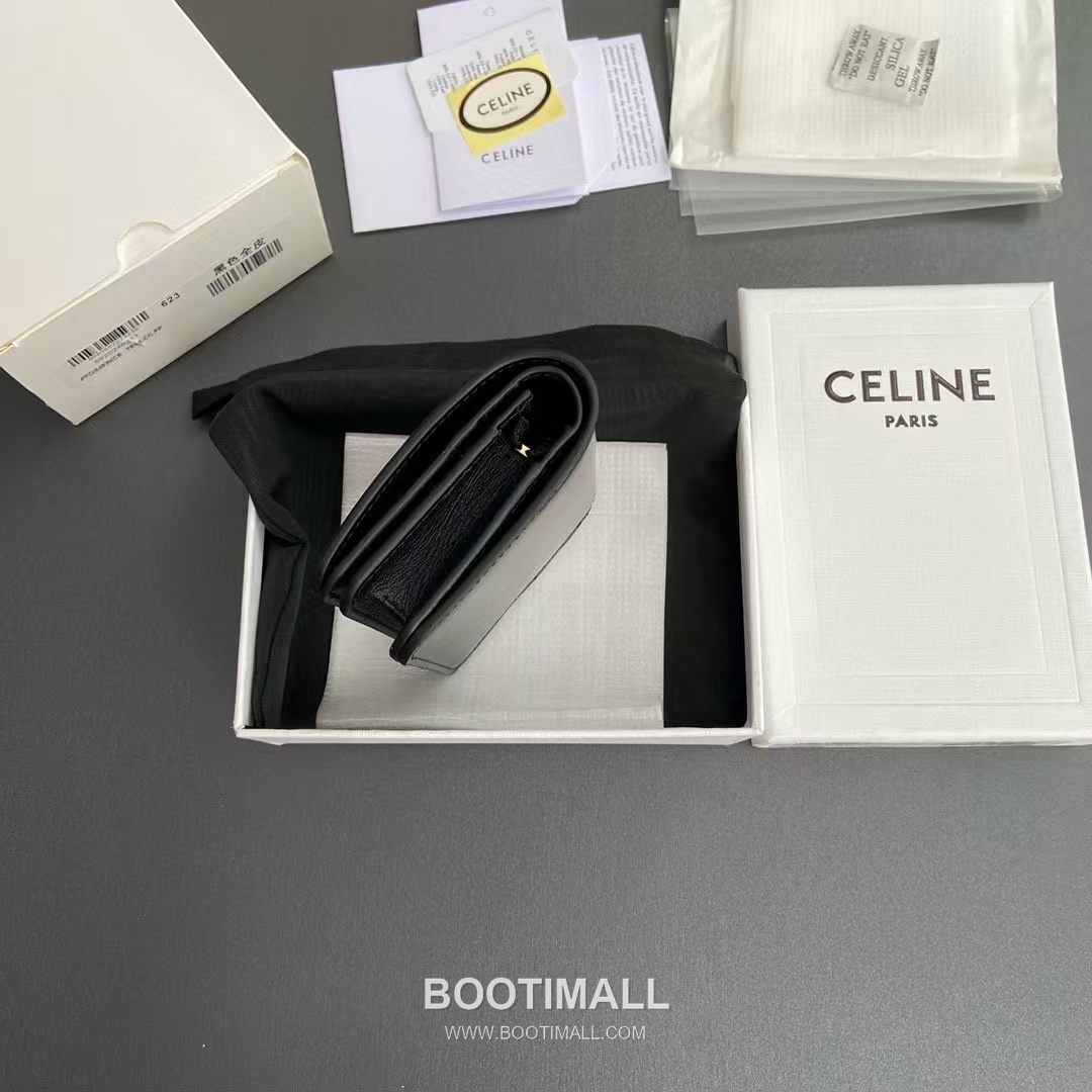 Celine Triomphe Calfskin Leather Compact Wallet with Zip Coin Pocket Detail 셀린느 트리옹프 카프스킨 레더 지퍼 코인포켓 반지갑 10K623DPV.38NO 11cm 7