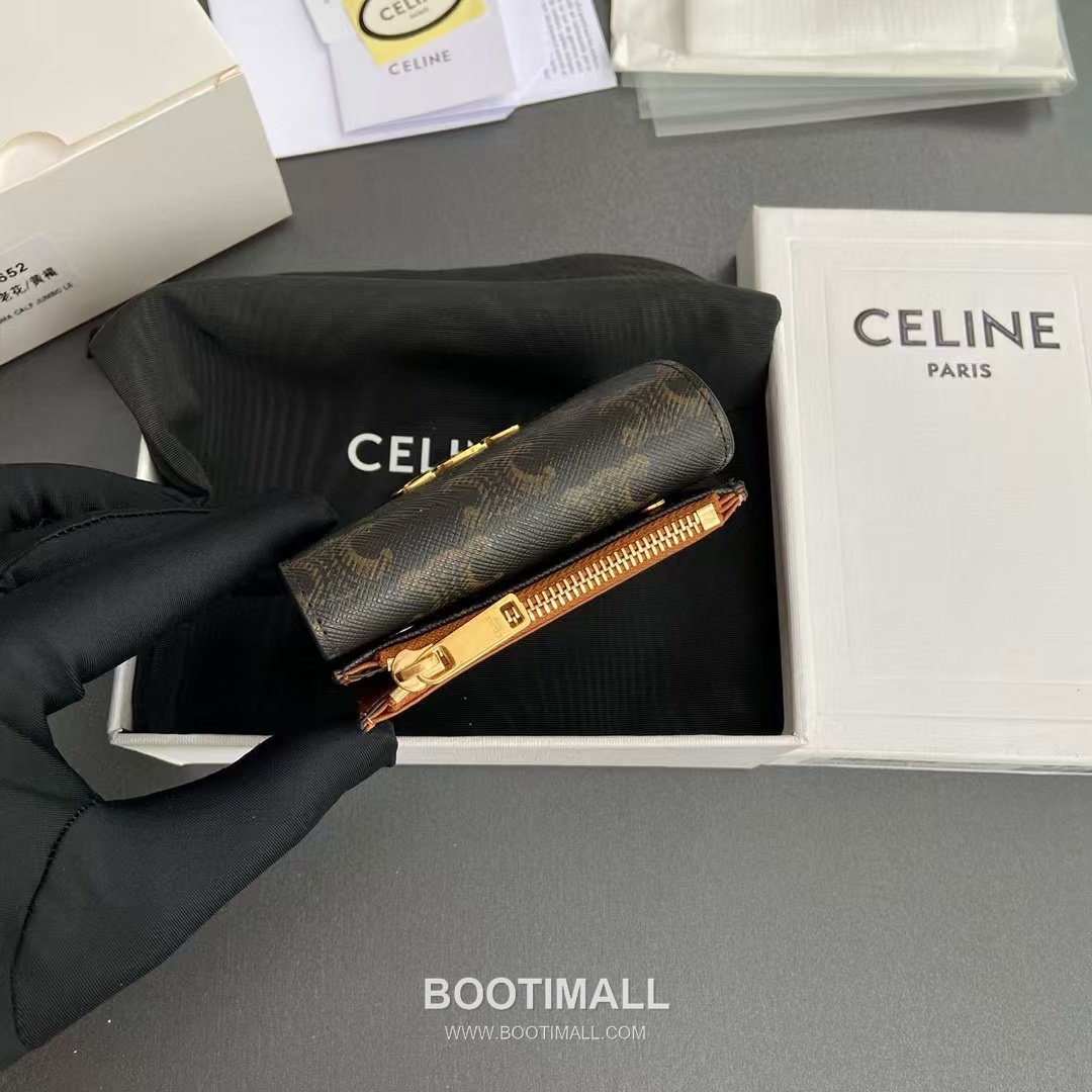 Celine Triomphe Coated Canvas Compact Wallet with Detachable Zip Card Holder Detail 셀린느 트리옹프 코팅 캔버스 탈착 지퍼 카드홀더 반지갑 10L652DS3.04LU653 9.5cm 3