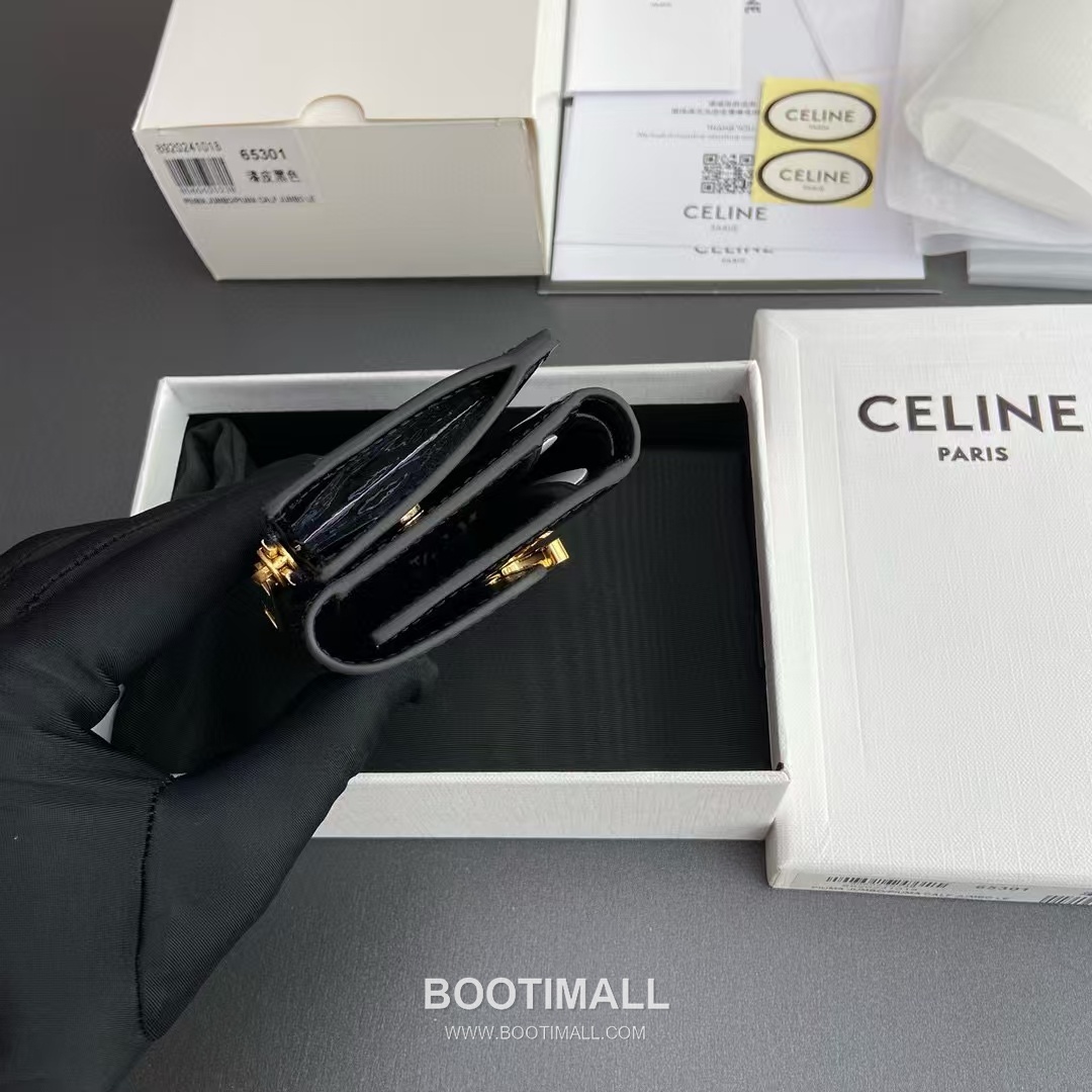 Celine Triomphe Patent Calfskin Leather Compact Wallet with Detachable Zip Card Holder Detail 셀린느 트리옹프 페이턴트 카프스킨 레더 탈착 지퍼 카드홀더 반지갑 10l653DS3.04LU652 9.5cm 8