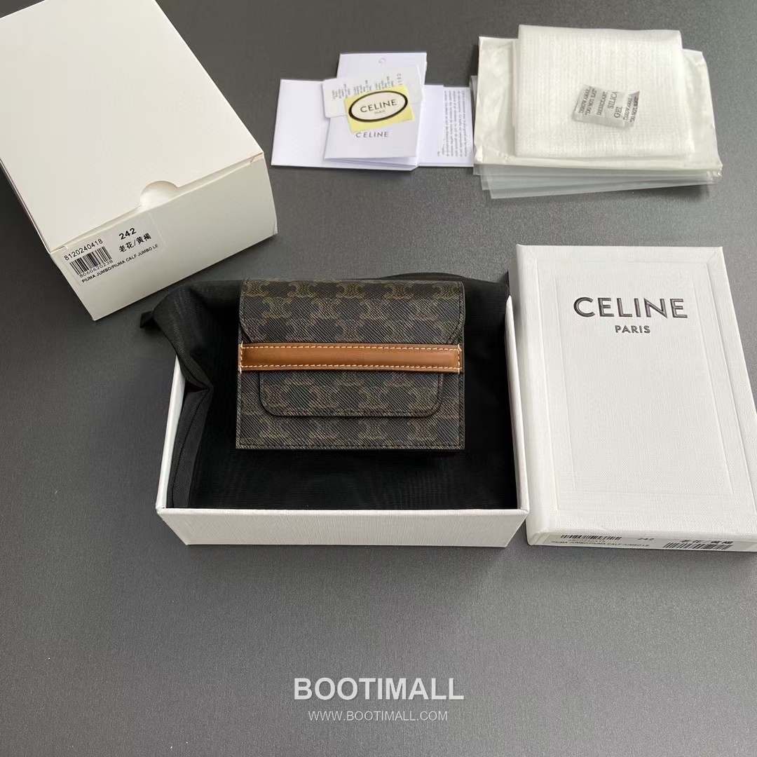 Celine Triomphe Calfskin Leather Card Holder Wallet with Gusset Compartment Detail 셀린느 트리옹프 카프스킨 레더 거셋 컴파트먼트 카드홀더 지갑 242 10cm 1