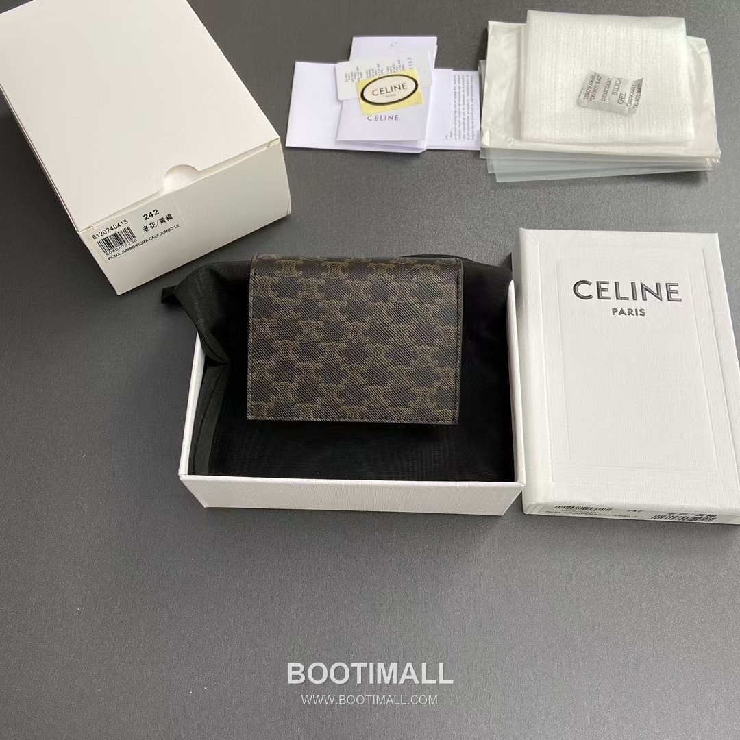 Celine Triomphe Calfskin Leather Card Holder Wallet with Gusset Compartment Detail 셀린느 트리옹프 카프스킨 레더 거셋 컴파트먼트 카드홀더 지갑 242 10cm 3