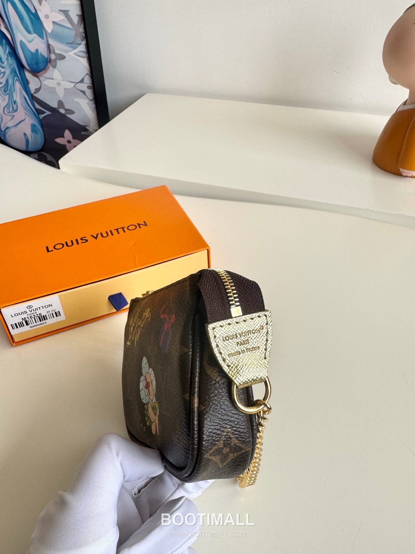 Louis Vuitton Mini Pochette Accessories Monogram Canvas Pouch with Chain Hook Detail 루이비통 미니 포쉐트 액세서리 모노그램 캔버스 체인 훅 디테일 파우치 M15328 15.5cm 3