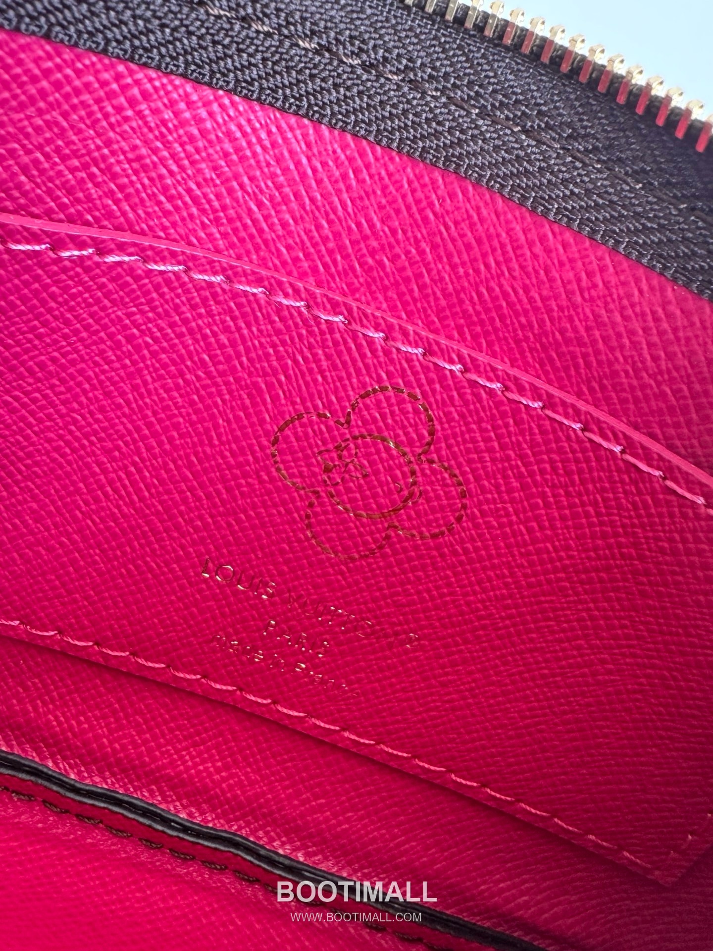 Louis Vuitton Pochette Clés Monogram Canvas Key Pouch with Hook Zip Detail 루이비통 포쉐트 클레 모노그램 캔버스 훅 지퍼 키 파우치 M27045 15cm 9