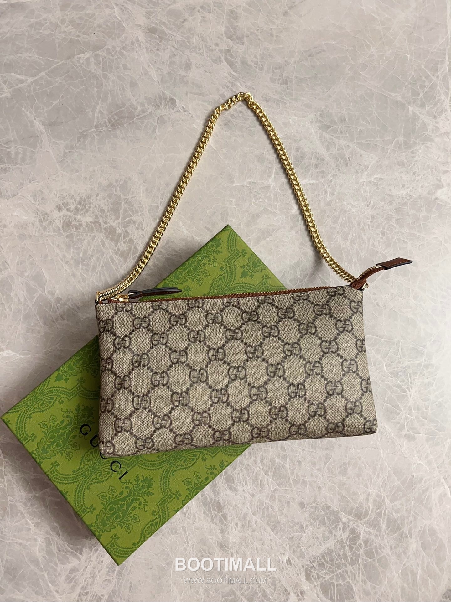 Gucci GG Supreme PVC Chain Shoulder Bag with Leather Trim Detail 구찌 GG 수프림 PVC 레더 트림 체인 숄더백 779791 23cm 6