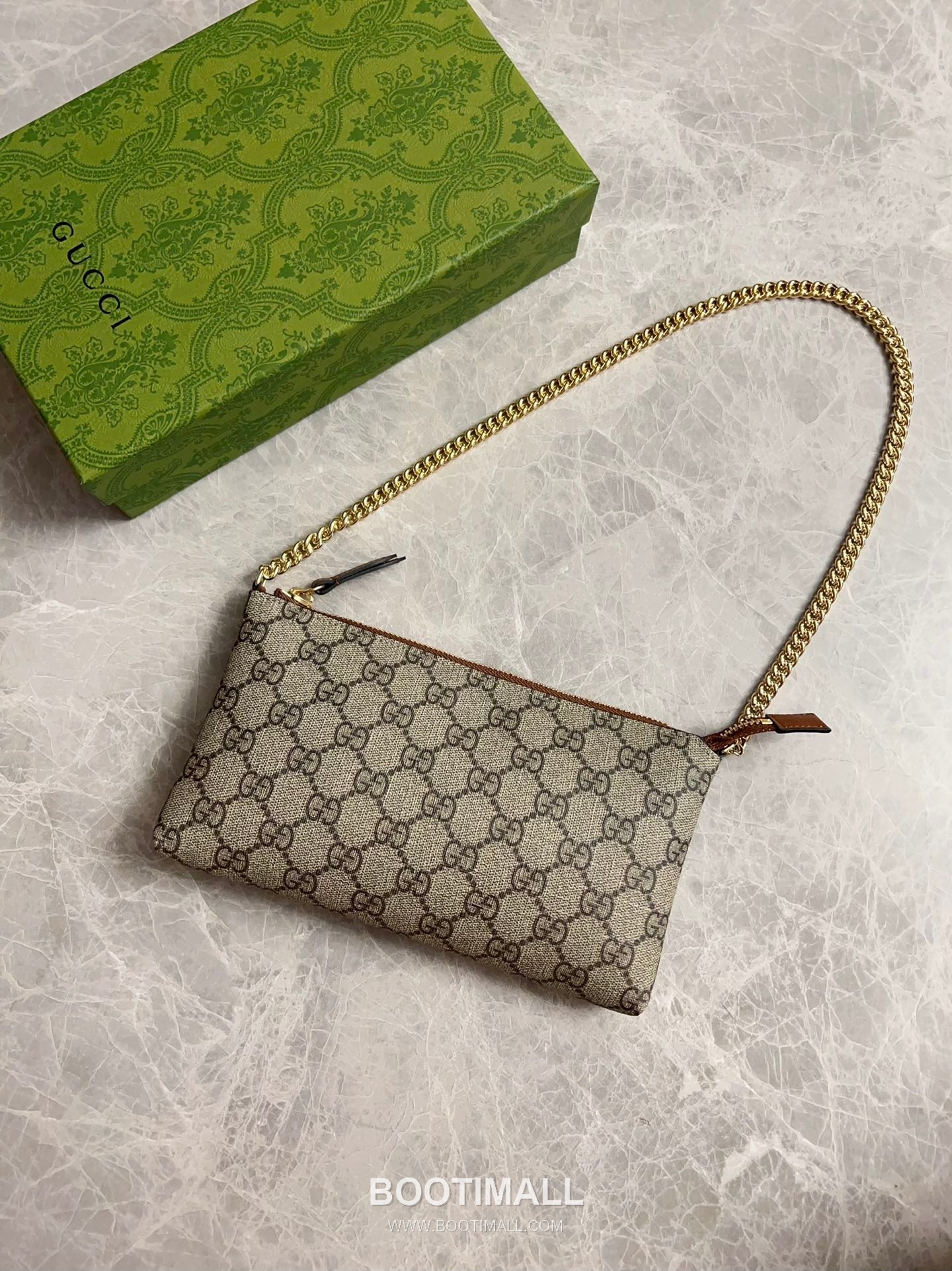 Gucci GG Supreme PVC Chain Shoulder Bag with Leather Trim Detail 구찌 GG 수프림 PVC 레더 트림 체인 숄더백 779791 23cm 7