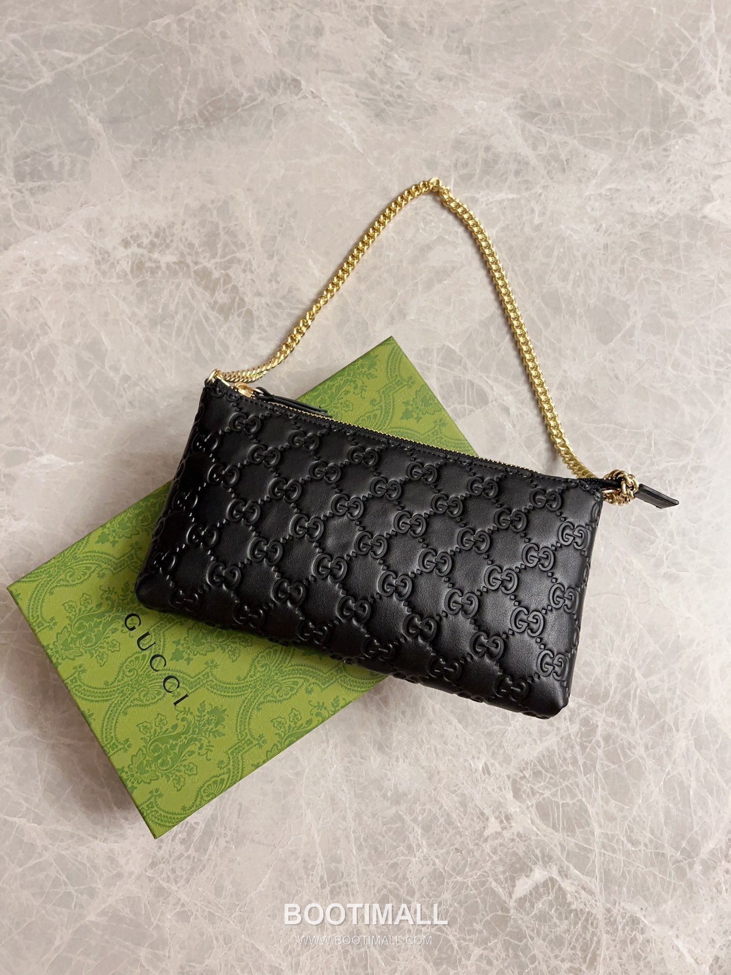 Gucci GG Supreme PVC Chain Shoulder Bag with Leather Trim Detail 구찌 GG 수프림 PVC 레더 트림 체인 숄더백 779791 23cm 7