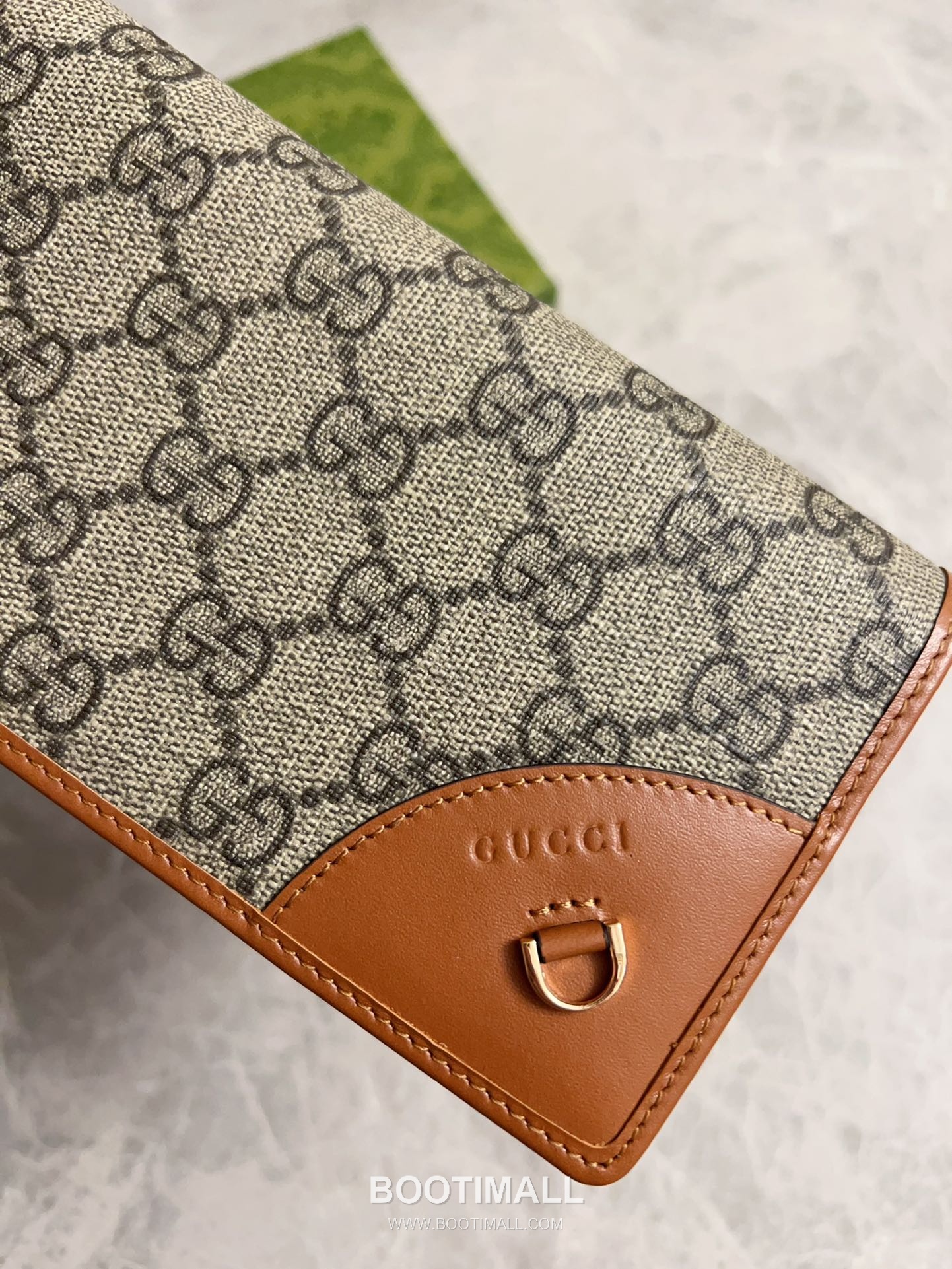 Gucci GG Emblem Canvas Wallet with Snap Closure Multi Slot Detail 구찌 GG 엠블럼 캔버스 스냅 클로저 멀티 슬롯 지갑 821802 19cm 2