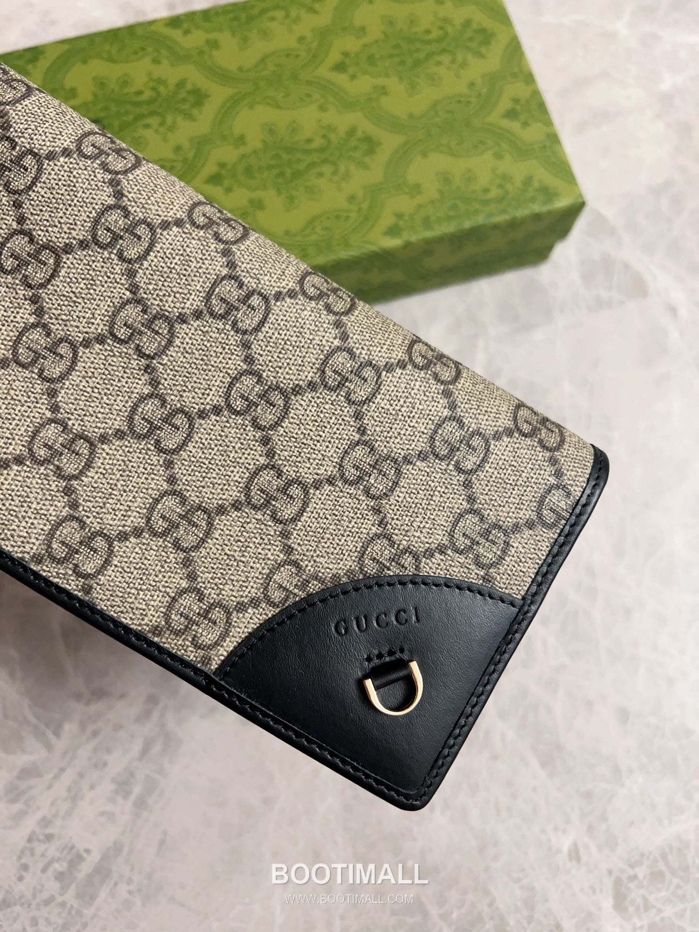 Gucci GG Emblem Canvas Wallet with Snap Closure Multi Slot Detail 구찌 GG 엠블럼 캔버스 스냅 클로저 멀티 슬롯 지갑 821802 19cm 2