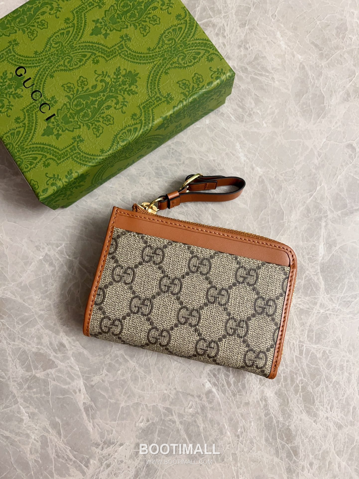 Gucci GG Supreme PVC Wallet Card Holder with Leather Trim Detail 구찌 GG 수프림 PVC 레더 트림 지갑 카드홀더 821804 13cm 1