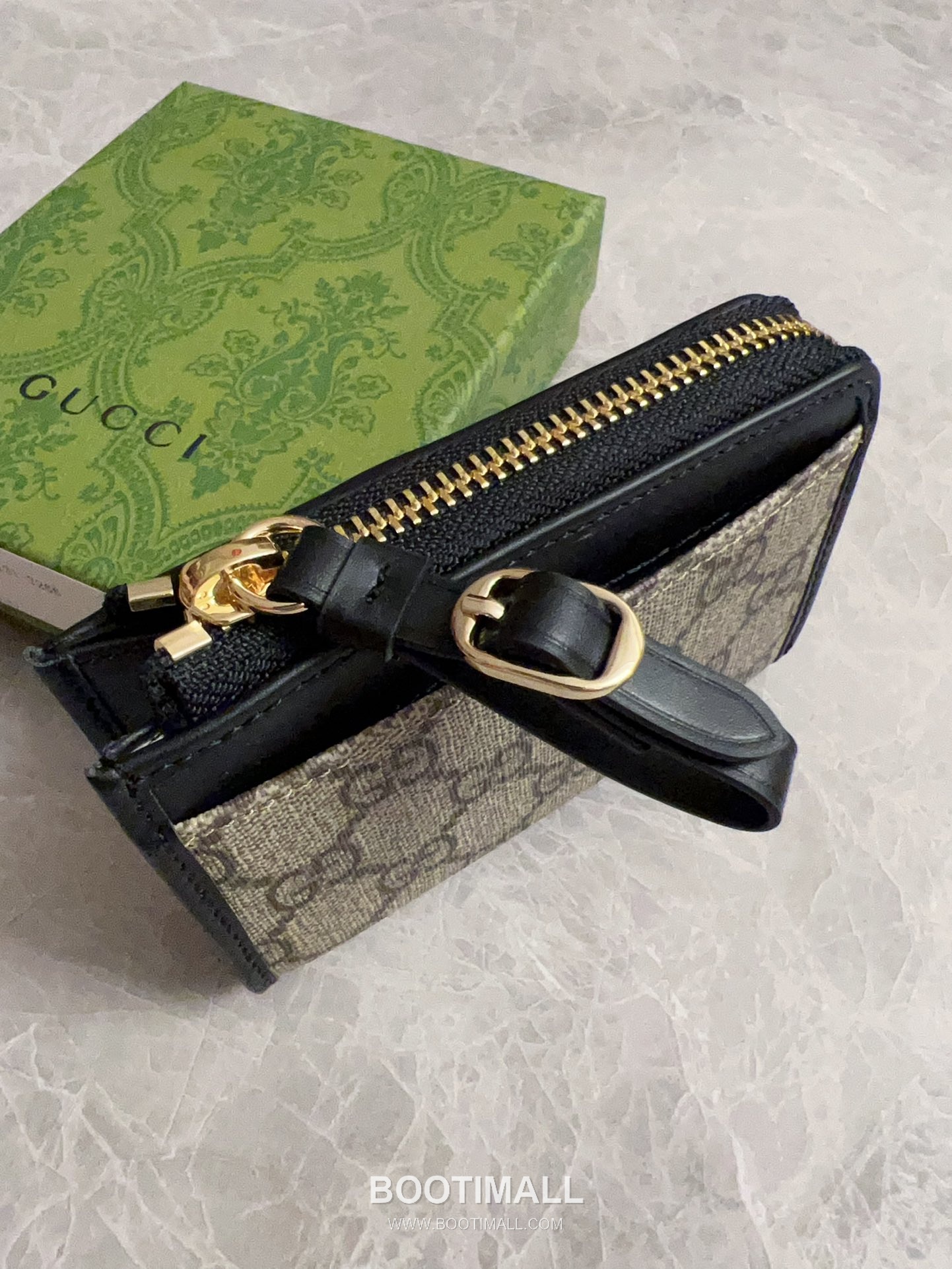 Gucci GG Supreme PVC Card Holder Wallet with Leather Trim and Snap Closure 구찌 GG 수프림 PVC 레더 트림 스냅 클로저 카드홀더 지갑 821804 13cm 4