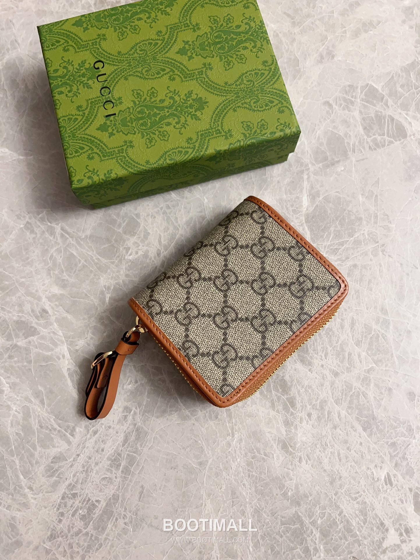 Gucci GG Supreme PVC Wallet with Leather Trim and Snap Closure Detail 구찌 GG 수프림 PVC 레더 트림 스냅 클로저 지갑 819131 11cm 2