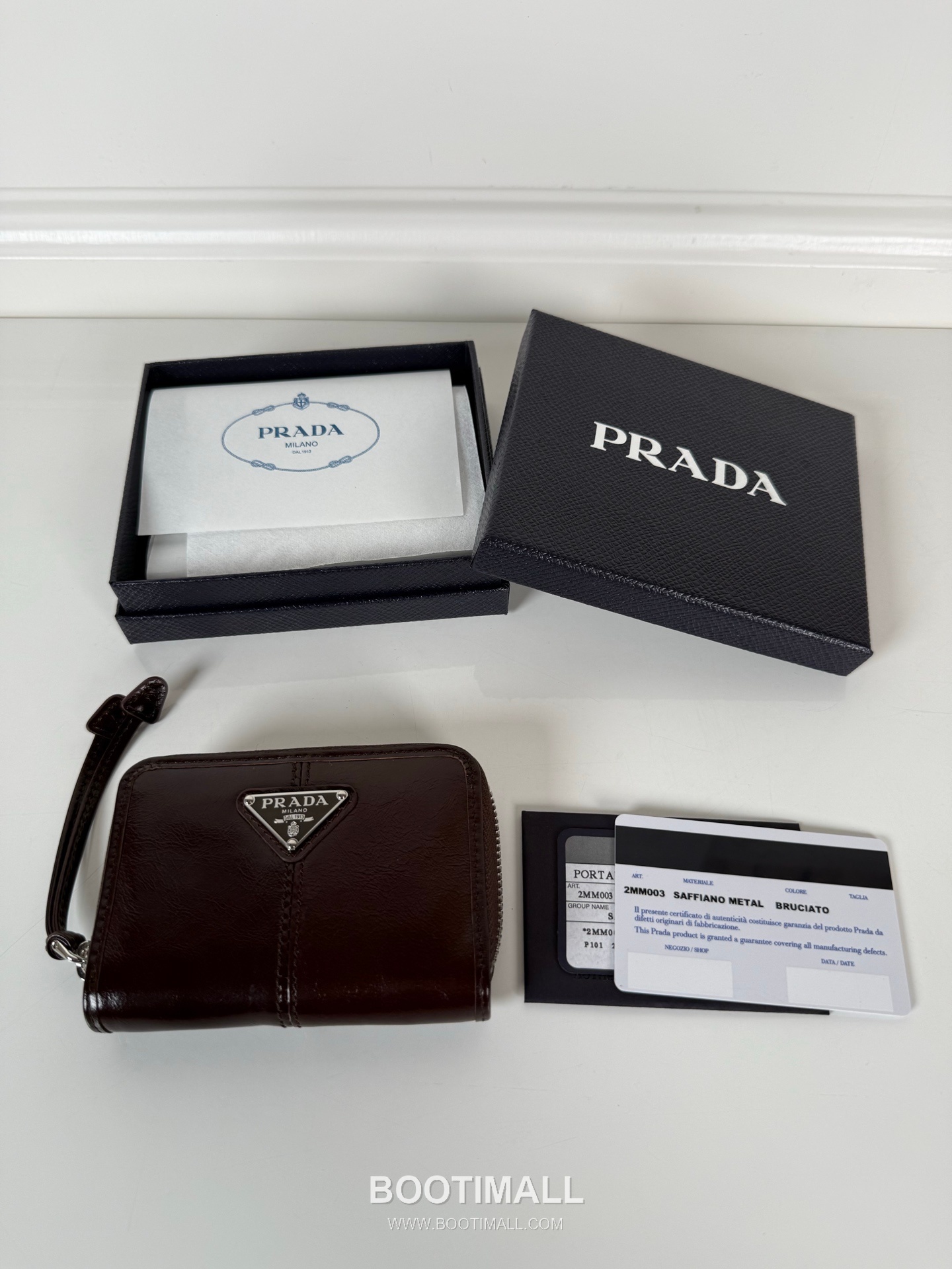 Prada Oiled Wax Calfskin Zip Card Holder with Pleated Slot Detail 프라다 오일드 왁스 카프스킨 플리츠 슬롯 지퍼 카드홀더 2MM003 11cm 1
