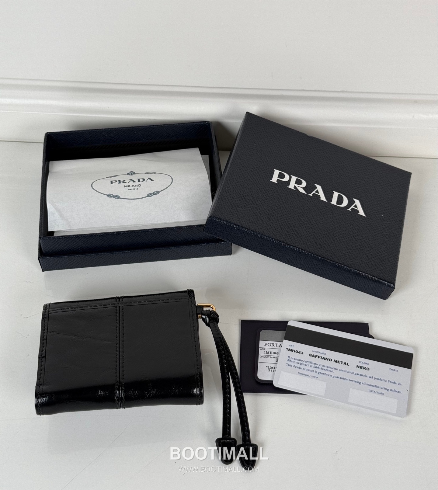 Prada Oiled Wax Calfskin Bi-Fold Wallet with Flap Coin Pocket Multi Slot Detail 프라다 오일드 왁스 카프스킨 플랩 코인포켓 멀티 슬롯 반지갑 1MH043 10cm 2
