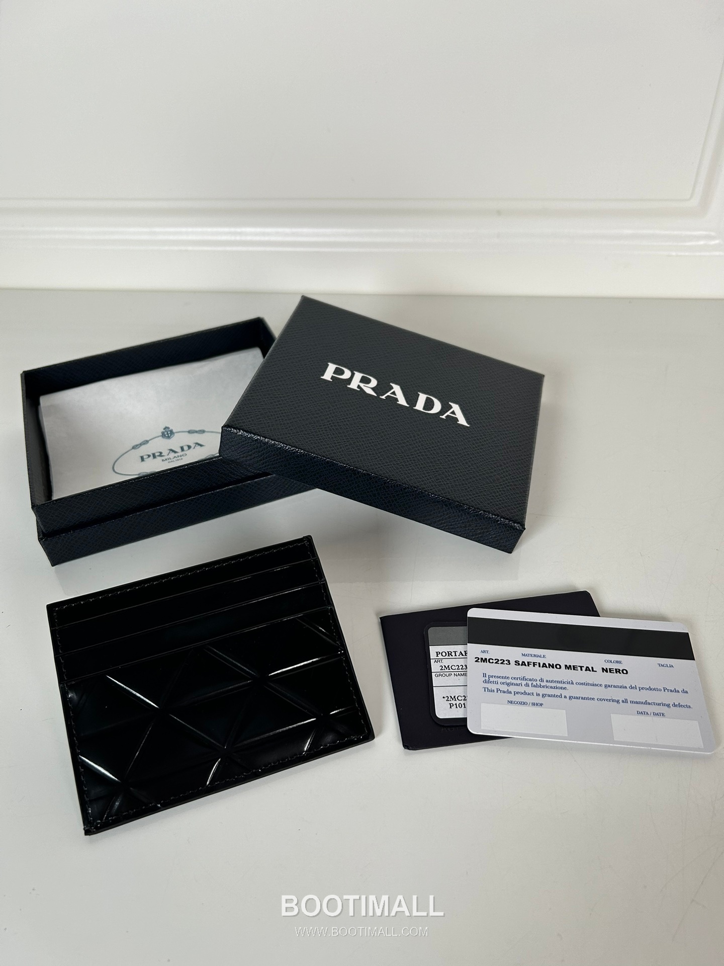 Prada Patent Quilted Calfskin Card Holder with Multi Slot Detail 프라다 페이턴트 퀼팅 카프스킨 멀티 슬롯 카드홀더 2MC223 2