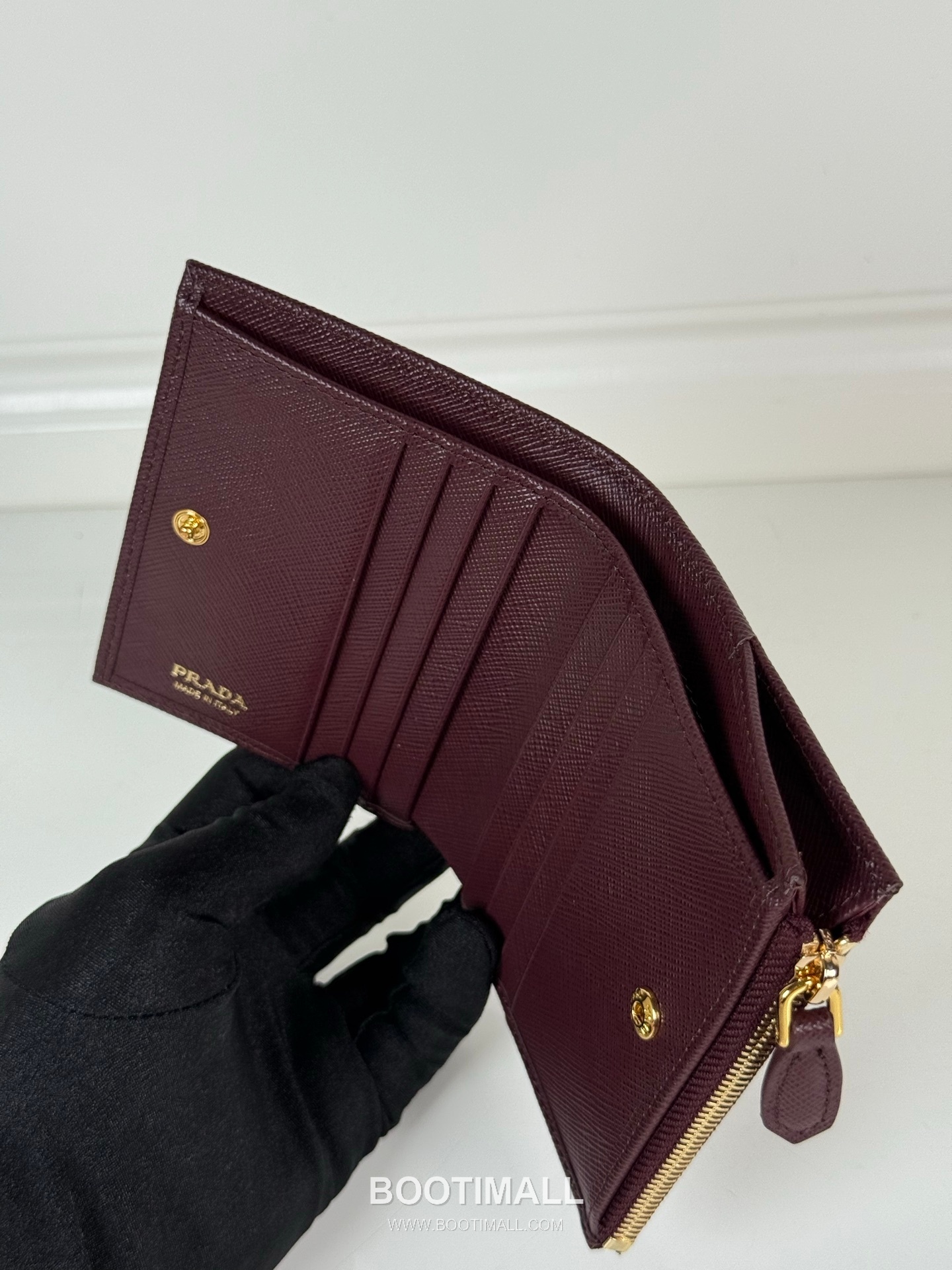 Prada Saffiano Calfskin Bi-Fold Wallet with Zip Coin Pocket Multi Slot Detail 프라다 사피아노 카프스킨 지퍼 코인포켓 멀티 슬롯 반지갑 1ML050 11.5cm 8
