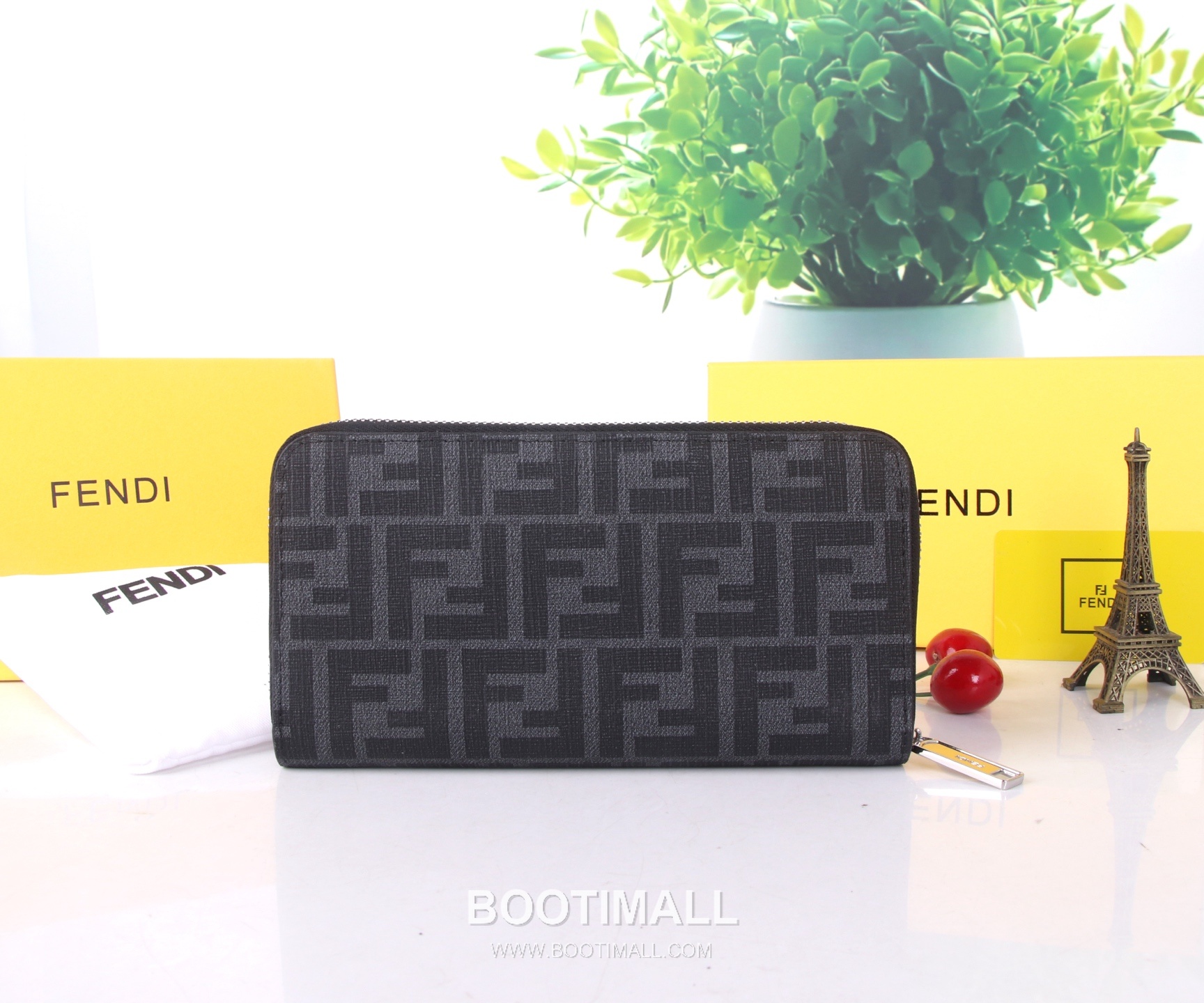 Fendi Calfskin Wallet with Key Hook Hardware Detail 펜디 카프스킨 키훅 하드웨어 디테일 장지갑 SF01 19cm 2