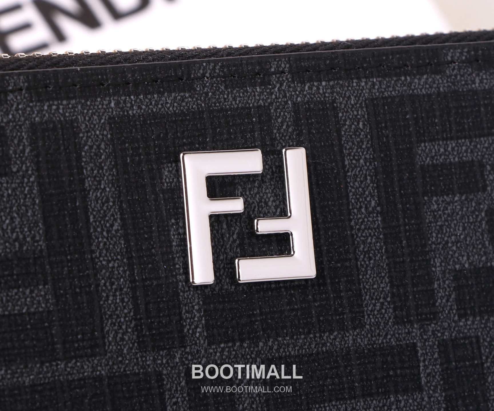 Fendi Calfskin Wallet with Key Hook Hardware Detail 펜디 카프스킨 키훅 하드웨어 디테일 장지갑 SF01 19cm 3