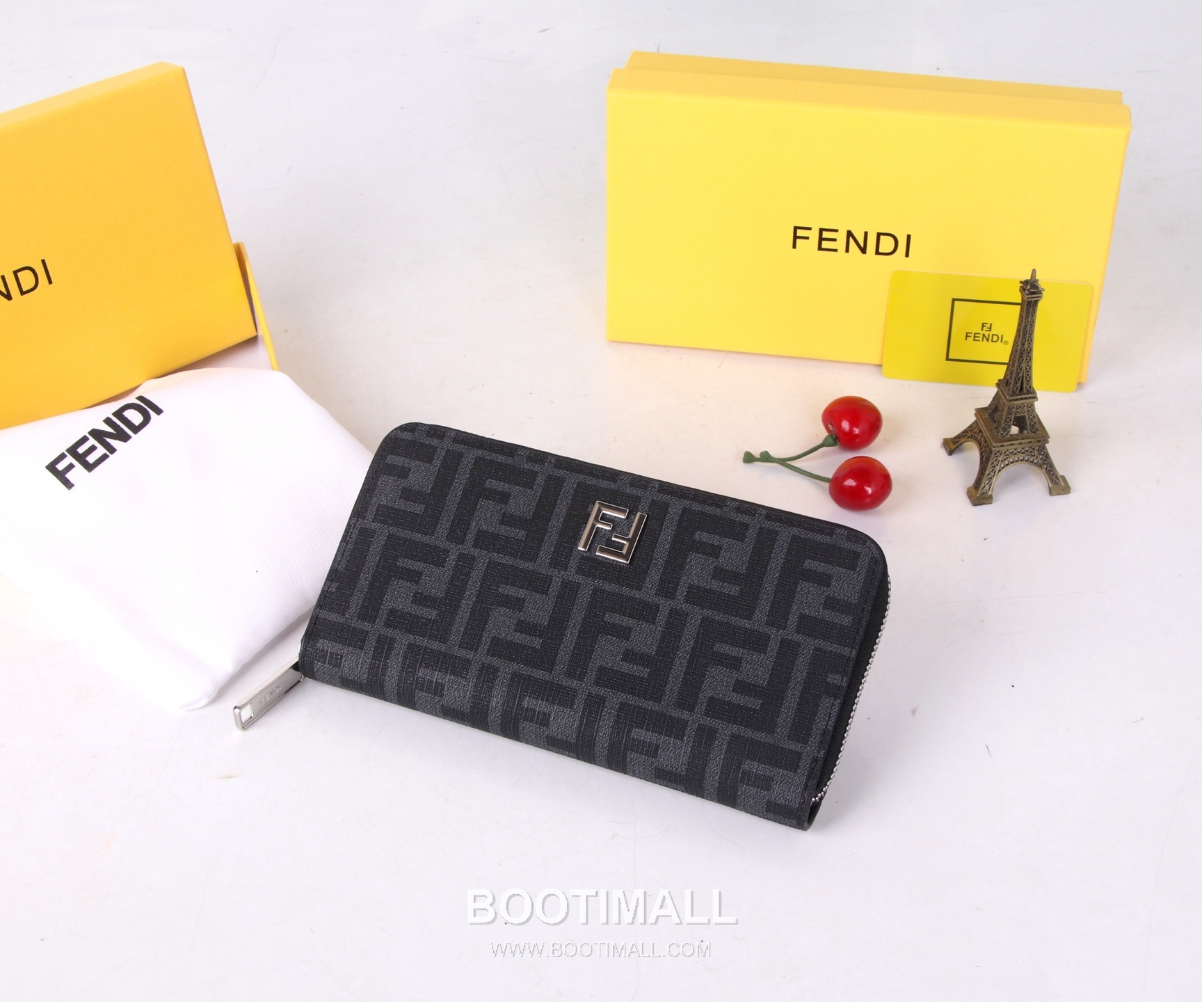 Fendi Calfskin Wallet with Key Hook Hardware Detail 펜디 카프스킨 키훅 하드웨어 디테일 장지갑 SF01 19cm 4