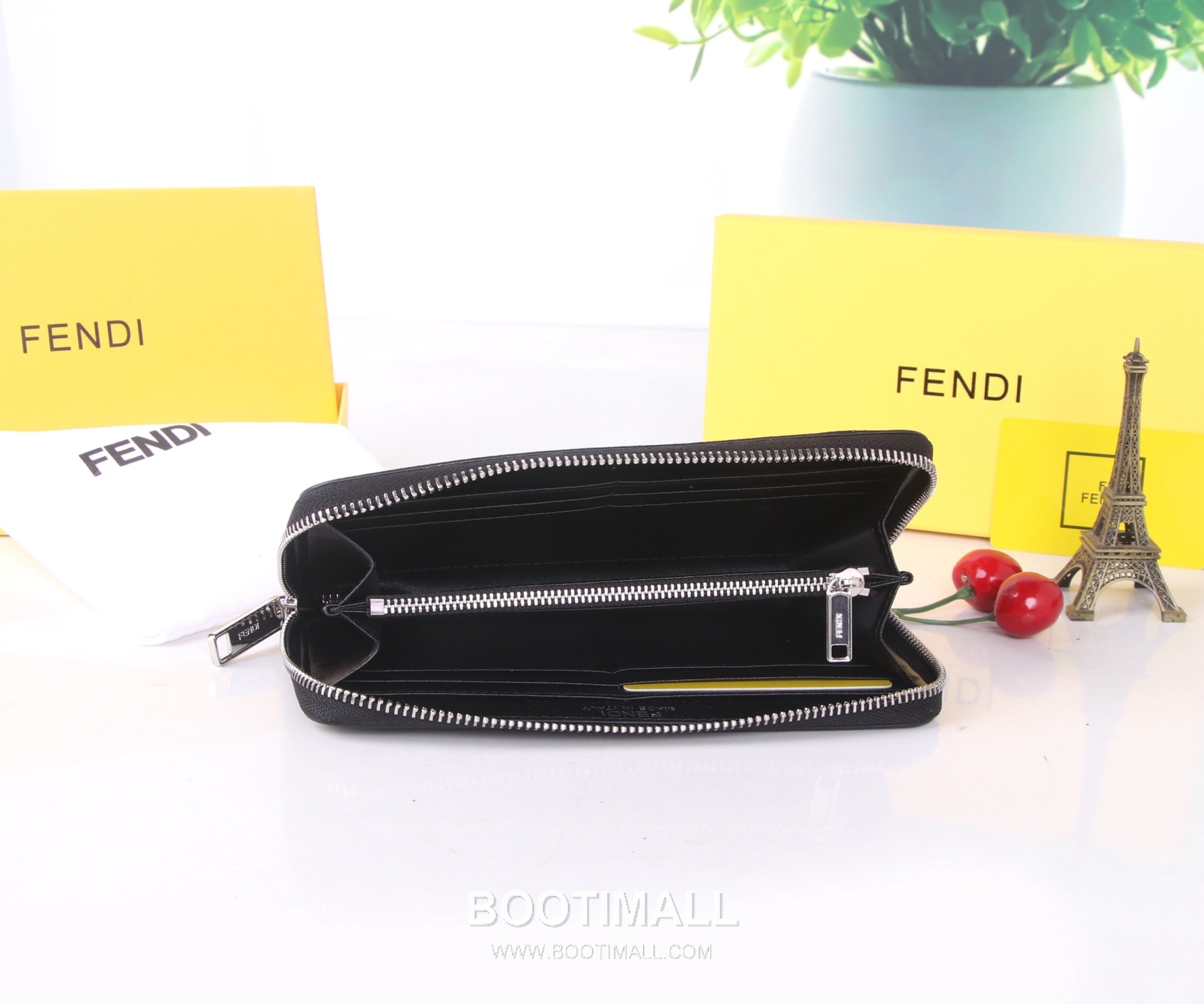 Fendi Calfskin Wallet with Key Hook Hardware Detail 펜디 카프스킨 키훅 하드웨어 디테일 장지갑 SF01 19cm 7