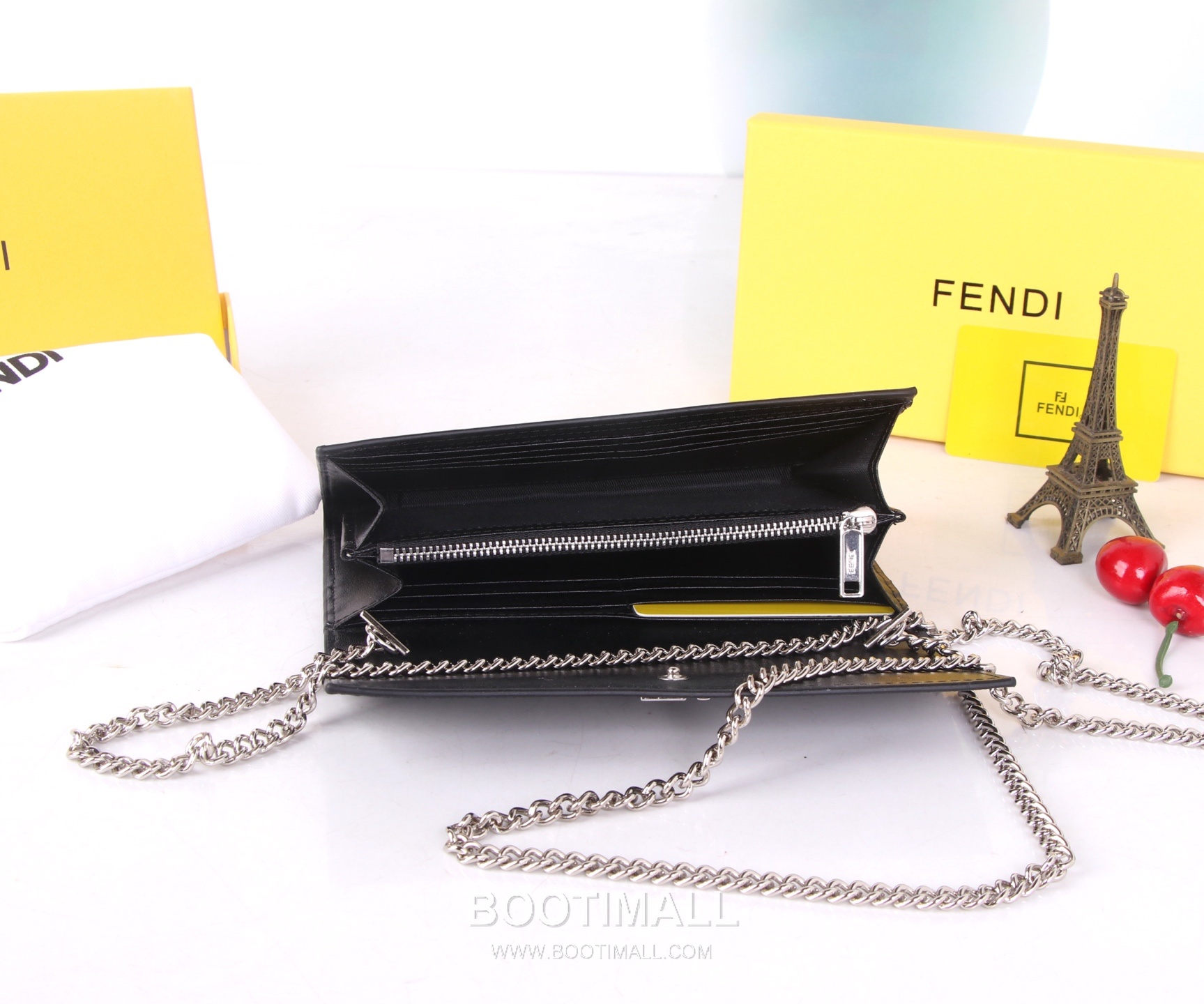 Fendi Calfskin Wallet with Key Hook Hardware and Strap Detail 펜디 카프스킨 키훅 하드웨어 스트랩 디테일 장지갑 SF06 19cm 8