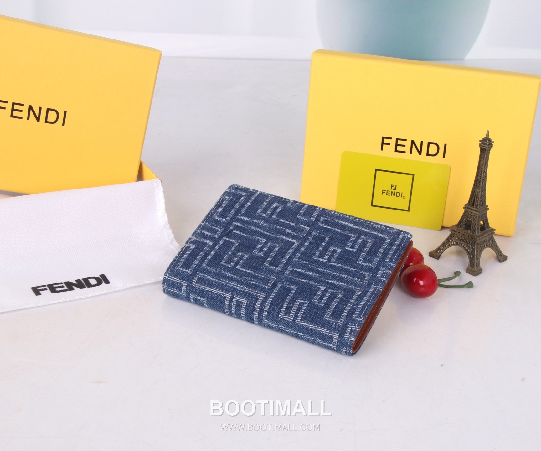 Fendi Calfskin Bi-Fold Wallet with Compact Multi Slot Detail 펜디 카프스킨 컴팩트 멀티 슬롯 반지갑 SF07 11.2cm 5