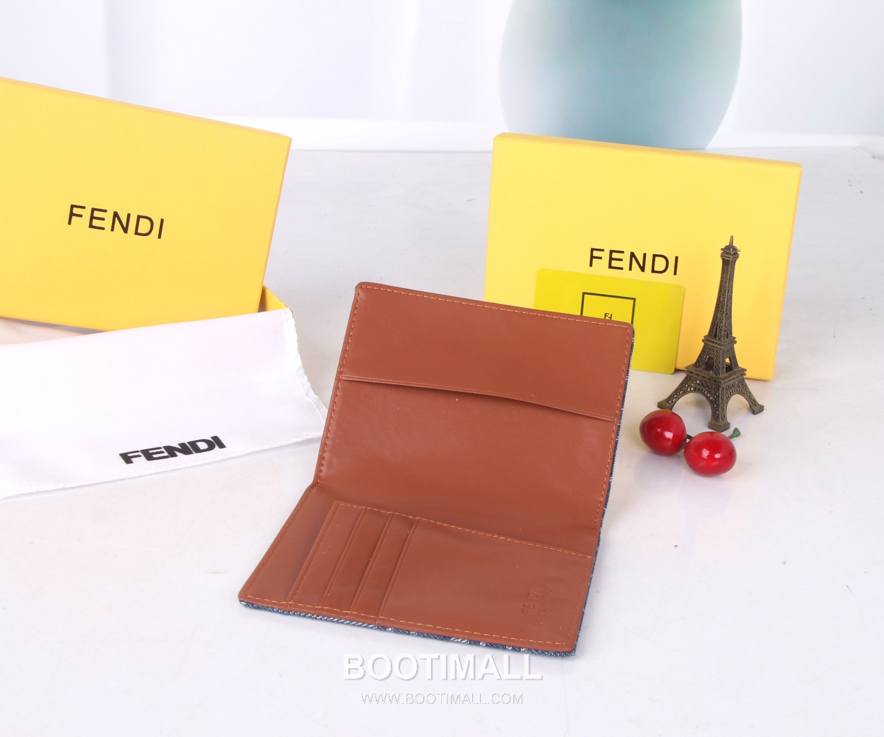 Fendi Calfskin Bi-Fold Wallet with Compact Multi Slot Detail 펜디 카프스킨 컴팩트 멀티 슬롯 반지갑 SF07 11.2cm 8