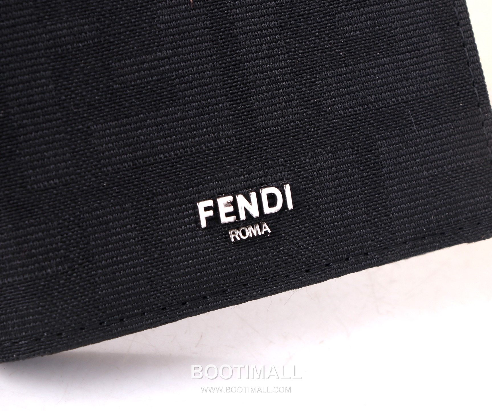 Fendi Calfskin Bi-Fold Wallet with Compact Multi Slot Detail 펜디 카프스킨 컴팩트 멀티 슬롯 반지갑 SF07 11.2cm 3