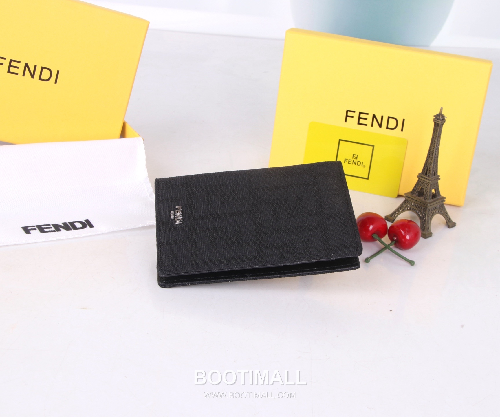 Fendi Calfskin Bi-Fold Wallet with Compact Multi Slot Detail 펜디 카프스킨 컴팩트 멀티 슬롯 반지갑 SF07 11.2cm 4