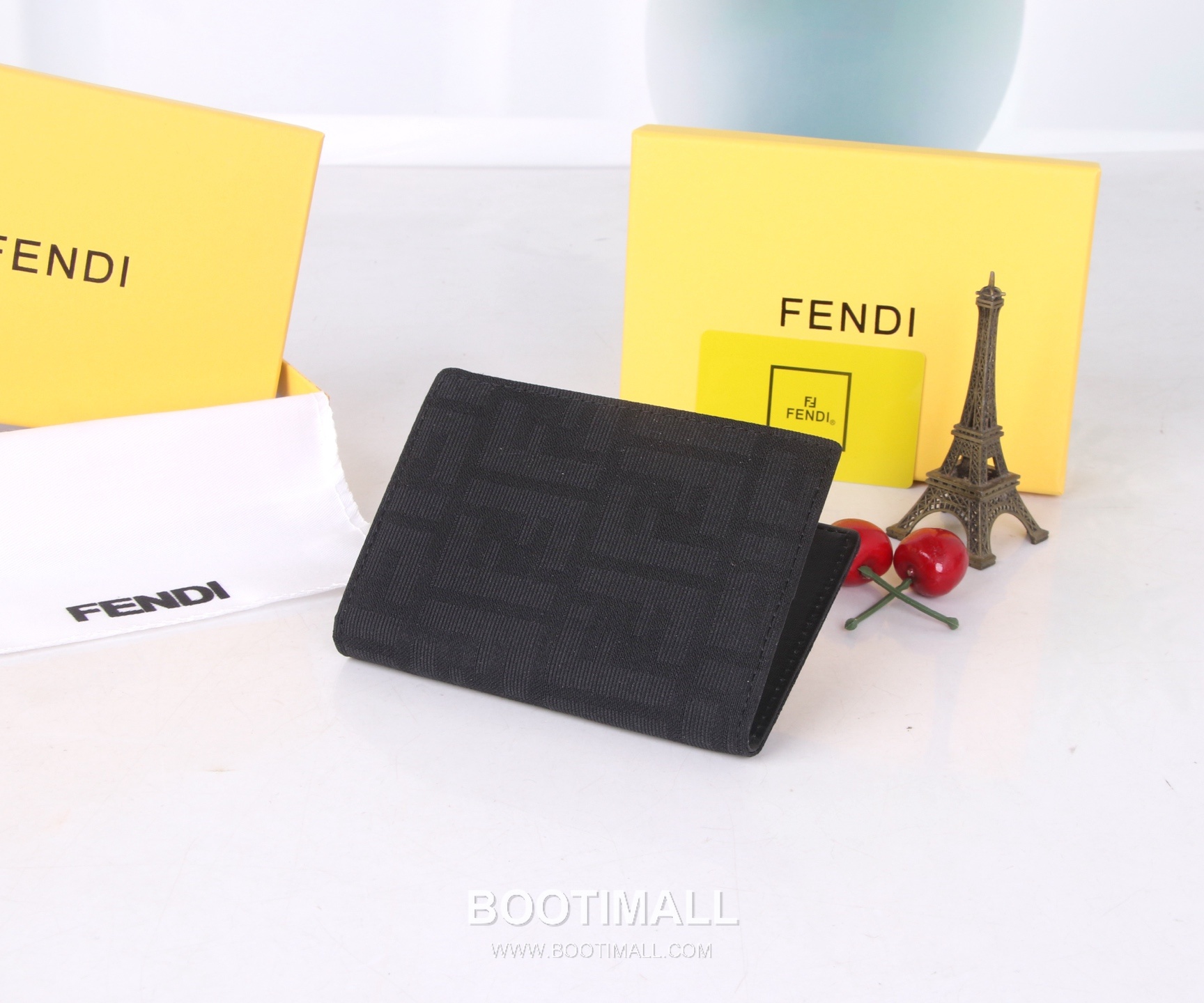 Fendi Calfskin Bi-Fold Wallet with Compact Multi Slot Detail 펜디 카프스킨 컴팩트 멀티 슬롯 반지갑 SF07 11.2cm 5