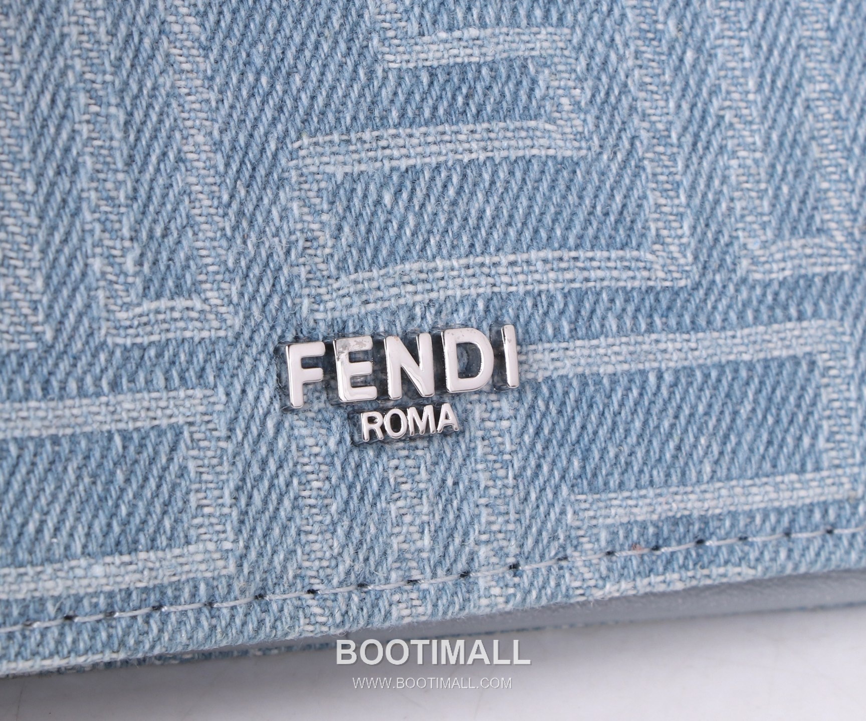 Fendi Calfskin Bi-Fold Wallet with Compact Multi Slot Detail 펜디 카프스킨 컴팩트 멀티 슬롯 반지갑 SF07 11.2cm 3