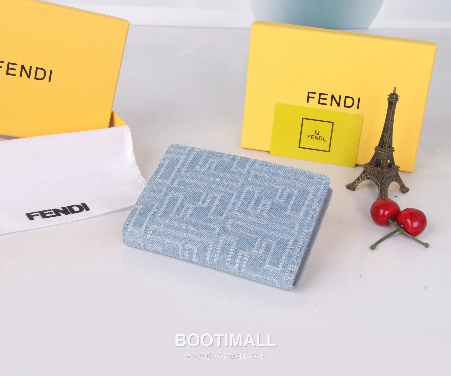 Fendi Calfskin Bi-Fold Wallet with Compact Multi Slot Detail 펜디 카프스킨 컴팩트 멀티 슬롯 반지갑 SF07 11.2cm 5