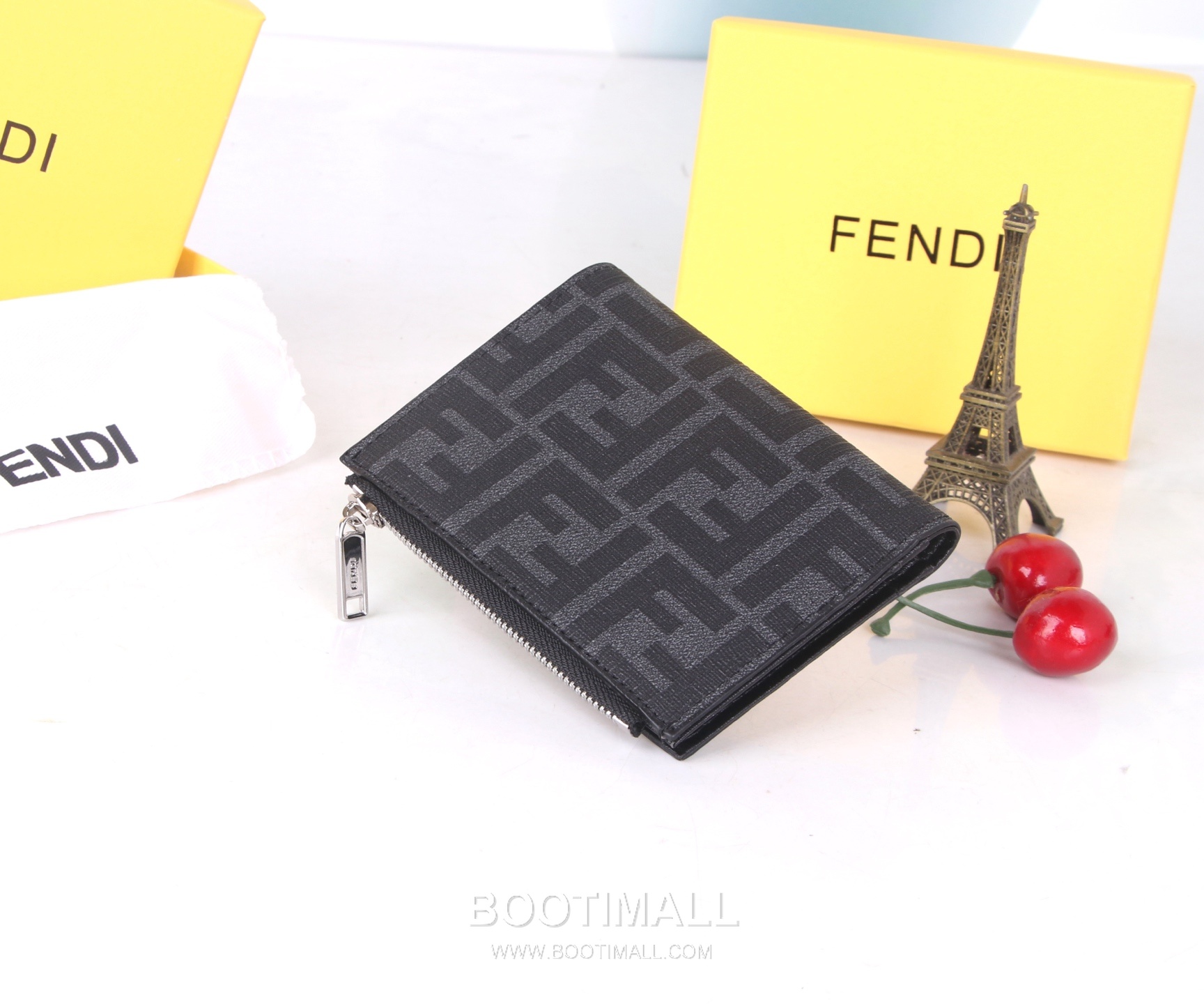 Fendi PVC Calfskin Bi-Fold Wallet with Multi Function Slot Detail 펜디 PVC 카프스킨 멀티 슬롯 디테일 반지갑 SF02 11.5cm 5