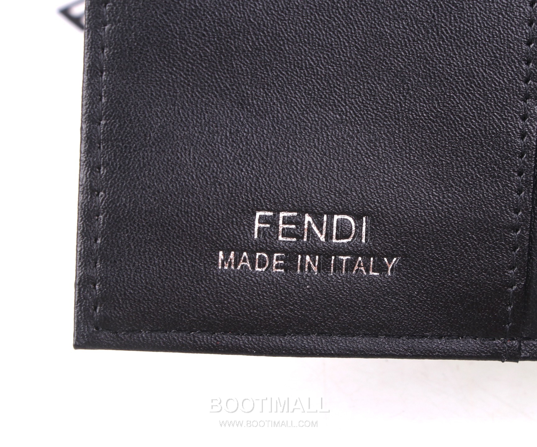 Fendi PVC Calfskin Bi-Fold Wallet with Multi Function Slot Detail 펜디 PVC 카프스킨 멀티 슬롯 디테일 반지갑 SF02 11.5cm 8