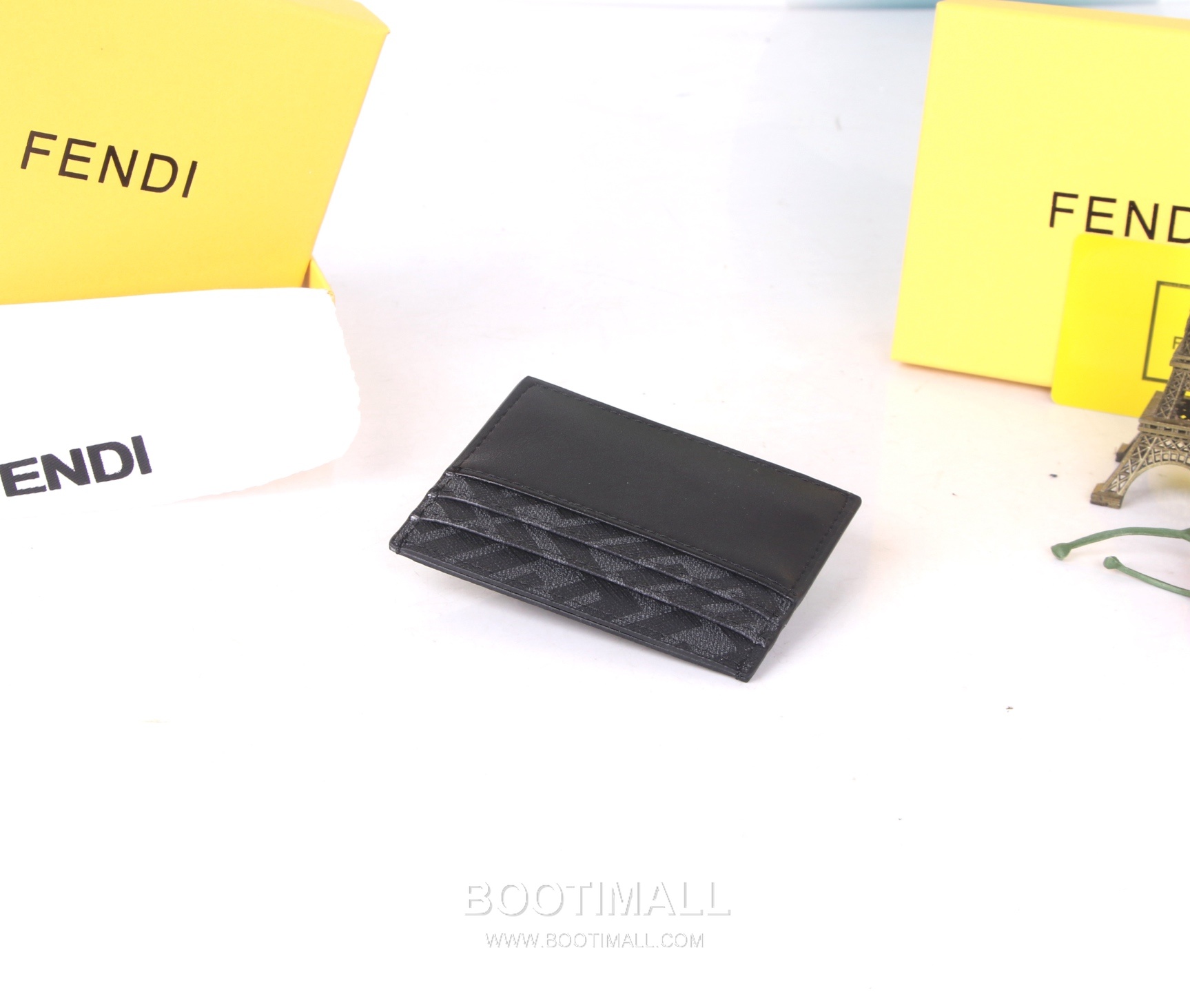 Fendi Lambskin Jacquard Embossed Bi-Fold Wallet with Multi Slot Detail 펜디 램스킨 자카드 엠보스드 멀티 슬롯 반지갑 SF04 11.5cm 5