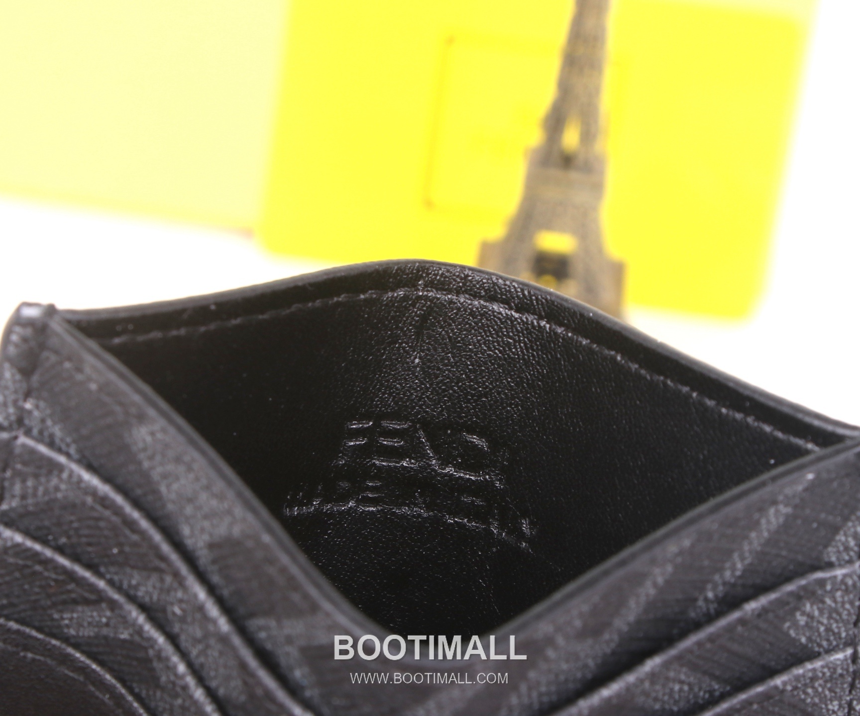 Fendi Lambskin Jacquard Embossed Bi-Fold Wallet with Multi Slot Detail 펜디 램스킨 자카드 엠보스드 멀티 슬롯 반지갑 SF04 11.5cm 7