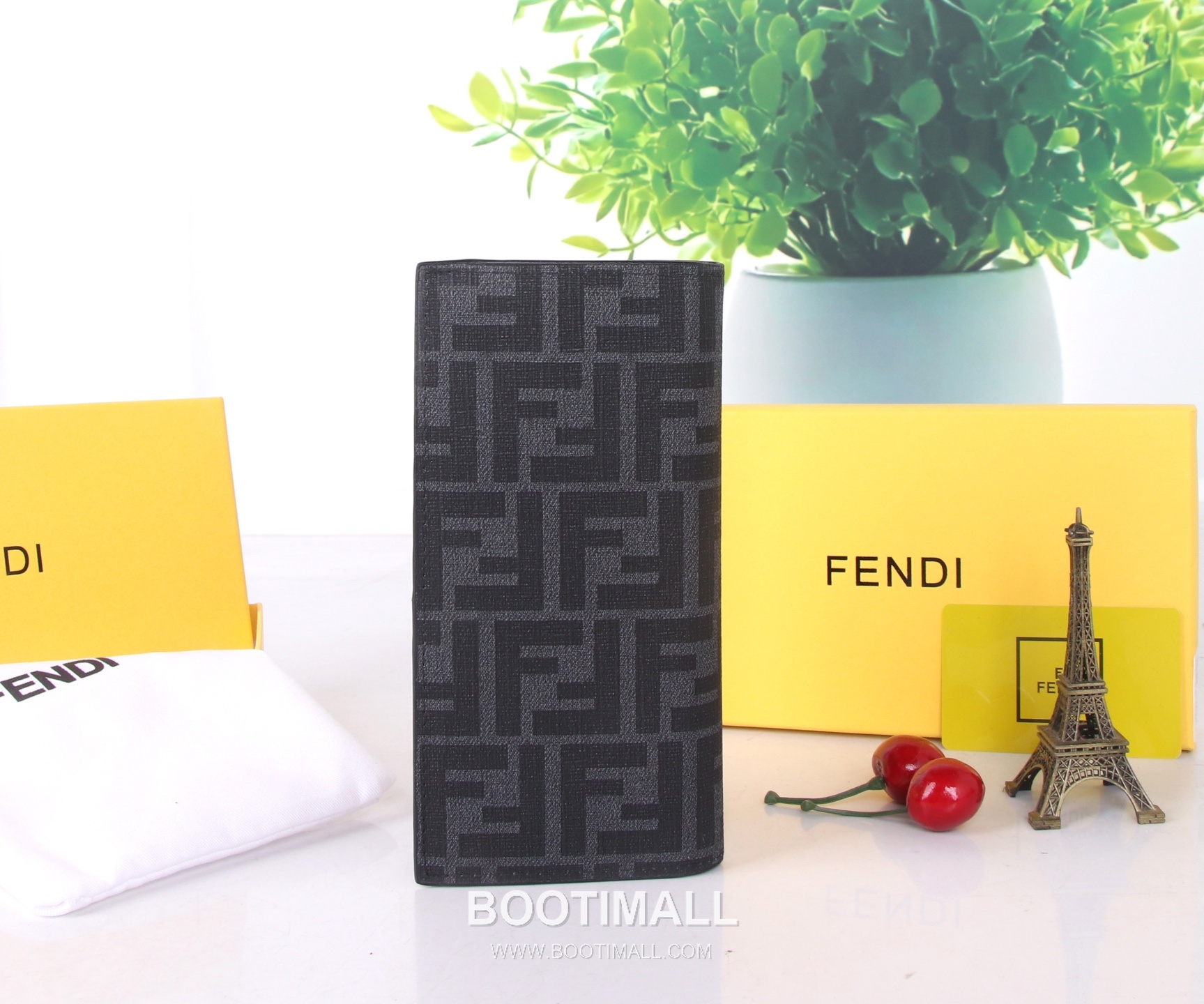 Fendi Calfskin Slim Wallet with Multi Slot Detail 펜디 카프스킨 슬림 멀티 슬롯 장지갑 SF02 17.5cm 2