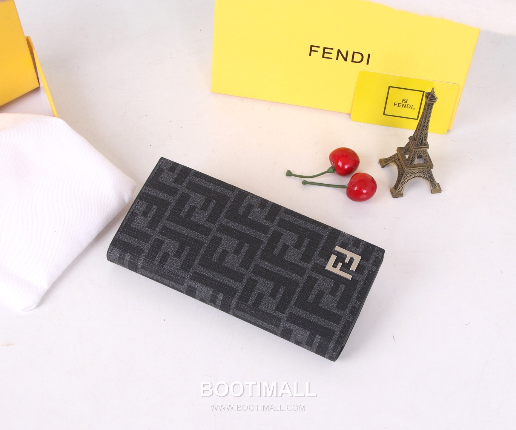 Fendi Calfskin Slim Wallet with Multi Slot Detail 펜디 카프스킨 슬림 멀티 슬롯 장지갑 SF02 17.5cm 4