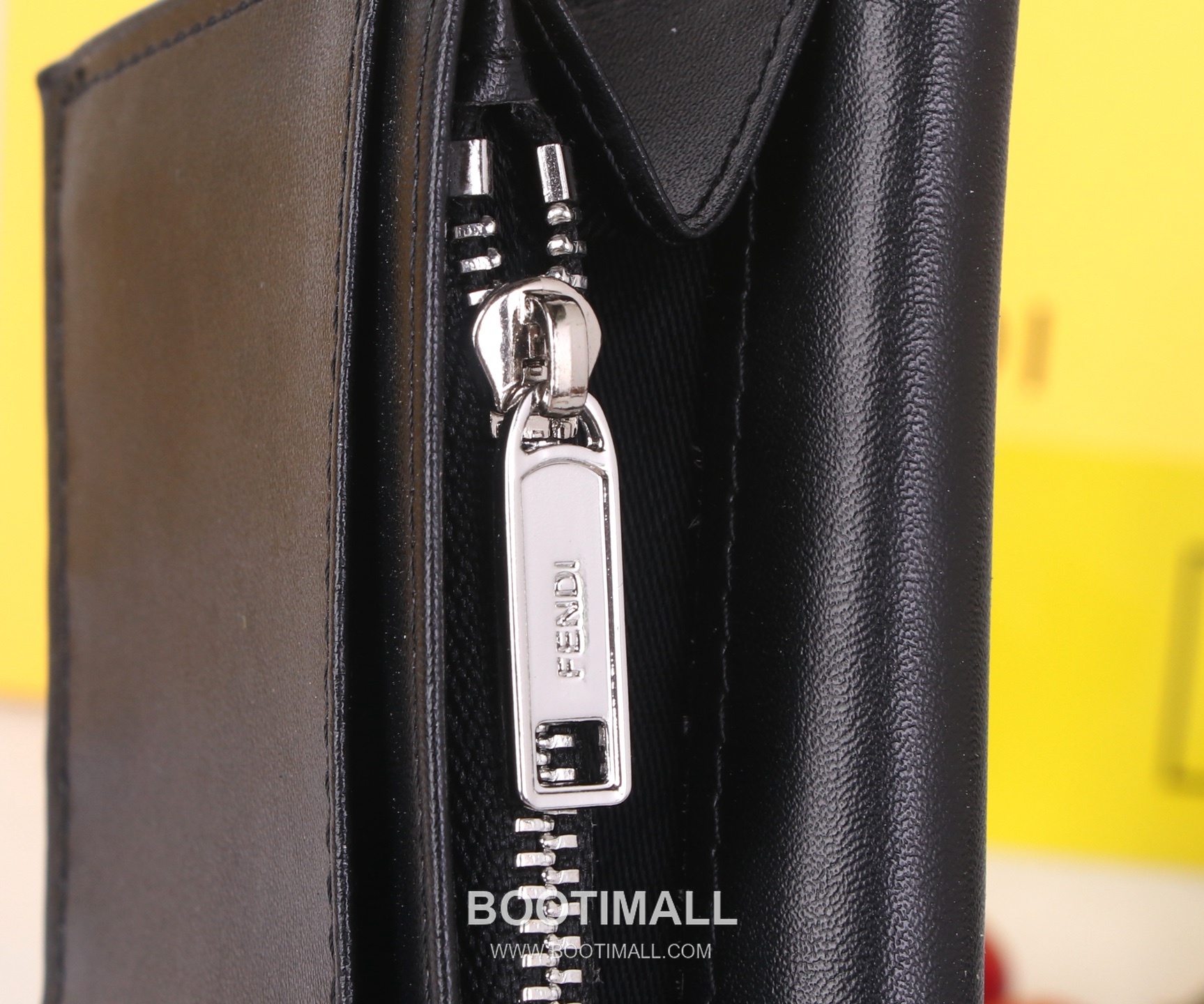 Fendi Calfskin Slim Wallet with Multi Slot Detail 펜디 카프스킨 슬림 멀티 슬롯 장지갑 SF02 17.5cm 7