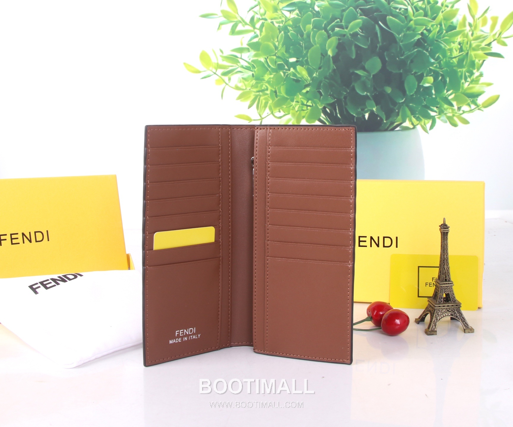 Fendi Calfskin Slim Wallet with Multi Slot Detail 펜디 카프스킨 슬림 멀티 슬롯 장지갑 SF02 17.5cm 6