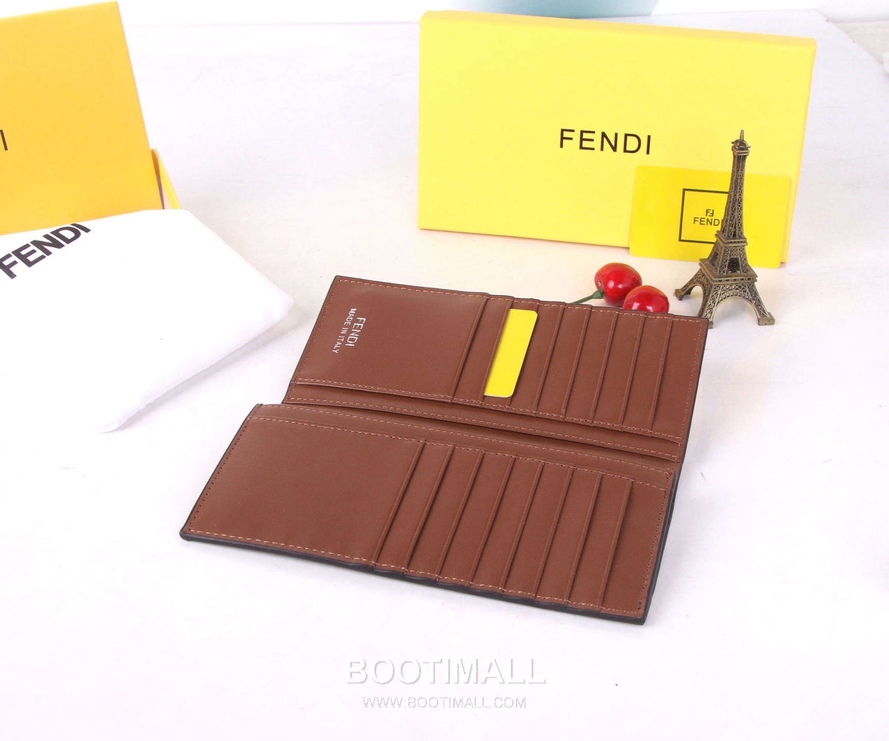 Fendi Calfskin Slim Wallet with Multi Slot Detail 펜디 카프스킨 슬림 멀티 슬롯 장지갑 SF02 17.5cm 7