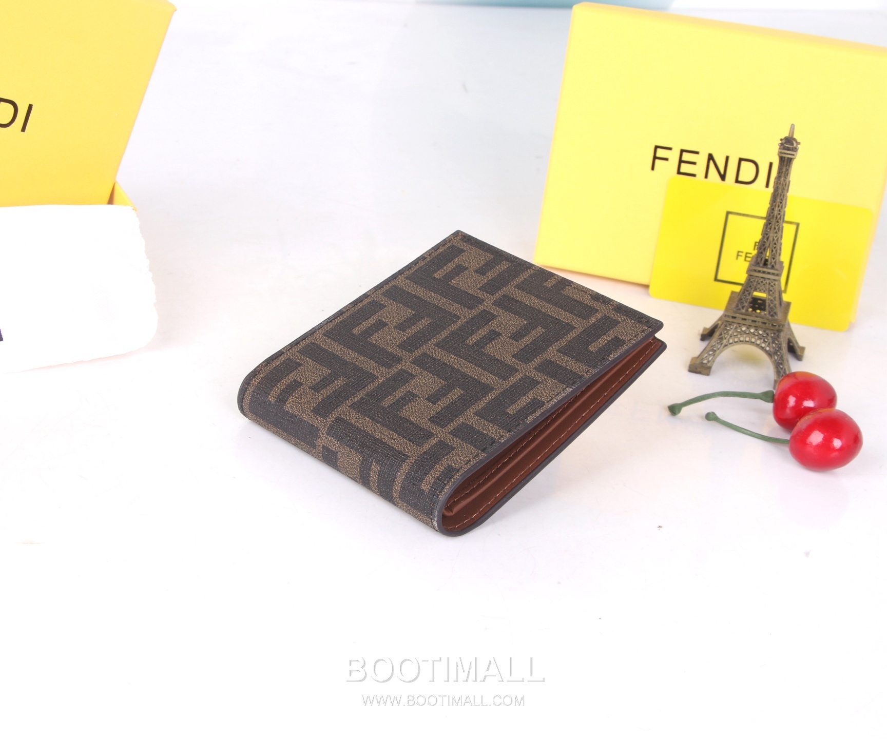 Fendi Calfskin Bi-Fold Wallet with Slim Multi Slot Detail 펜디 카프스킨 슬림 멀티 슬롯 반지갑 SF03 11cm 5