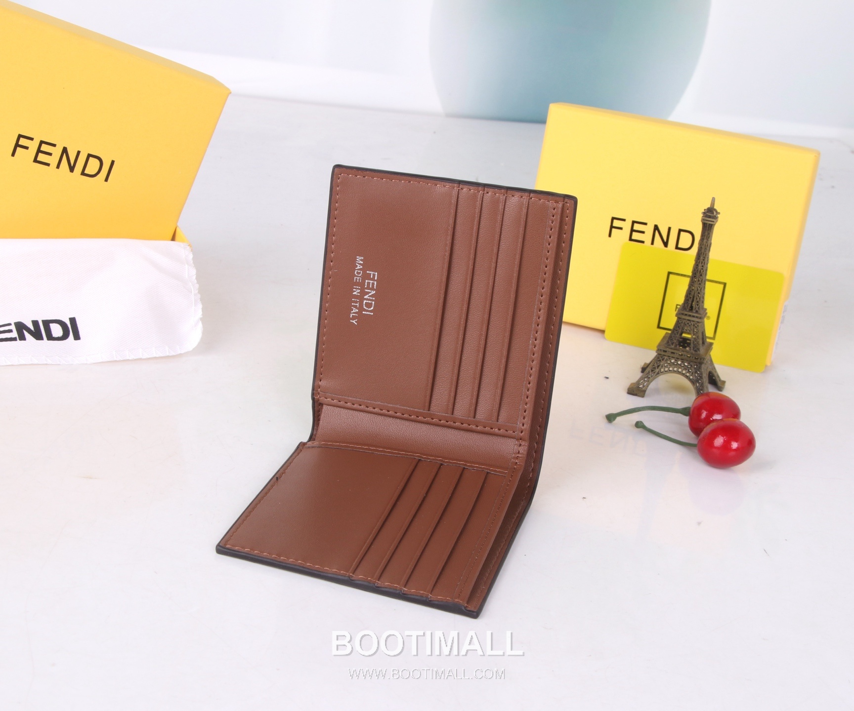 Fendi Calfskin Bi-Fold Wallet with Slim Multi Slot Detail 펜디 카프스킨 슬림 멀티 슬롯 반지갑 SF03 11cm 8