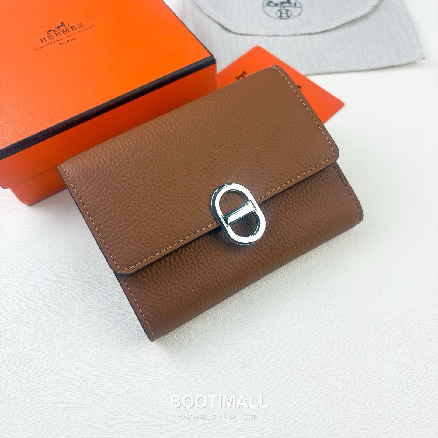 Hermès Togo Calfskin Wallet with Palladium Lock and Multi Slot Detail 에르메스 토고 카프스킨 팔라듐 락 멀티 슬롯 지갑 231 13.5cm 1