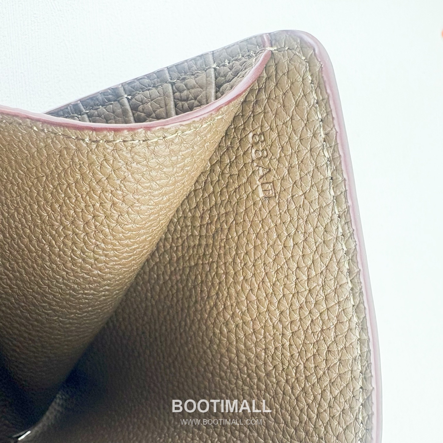 Hermès Togo Calfskin Wallet with Palladium Lock and Multi Slot Detail 에르메스 토고 카프스킨 팔라듐 락 멀티 슬롯 지갑 231 13.5cm 6